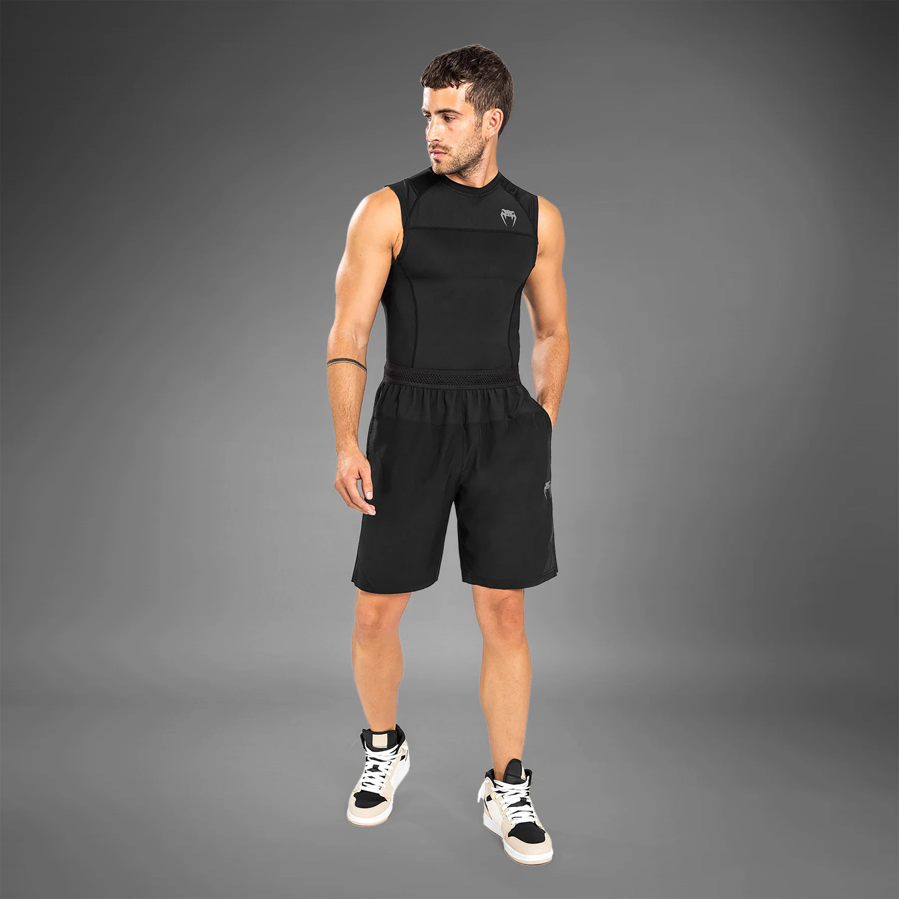 Venum G-Fit Air Pantalones Cortos de Entrenamiento - Negro - Image 3
