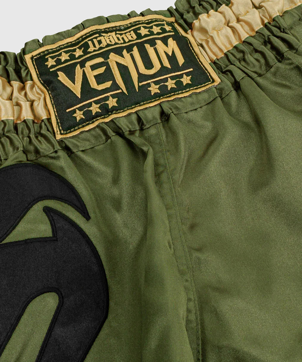 Pantalones Cortos de Muay Thai Venum Giant - Image 5