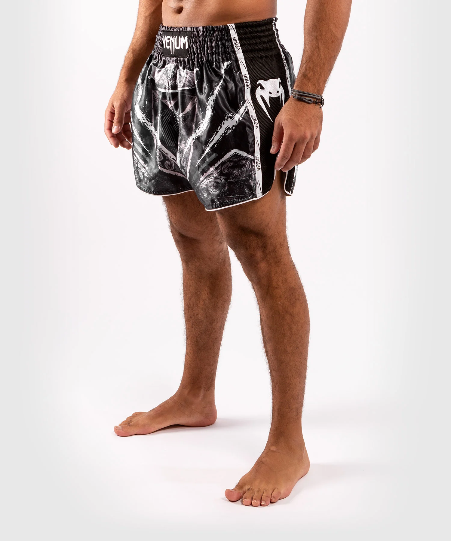 Pantalones cortos de Muay Thai Venum GLDTR 4.0 - Image 3
