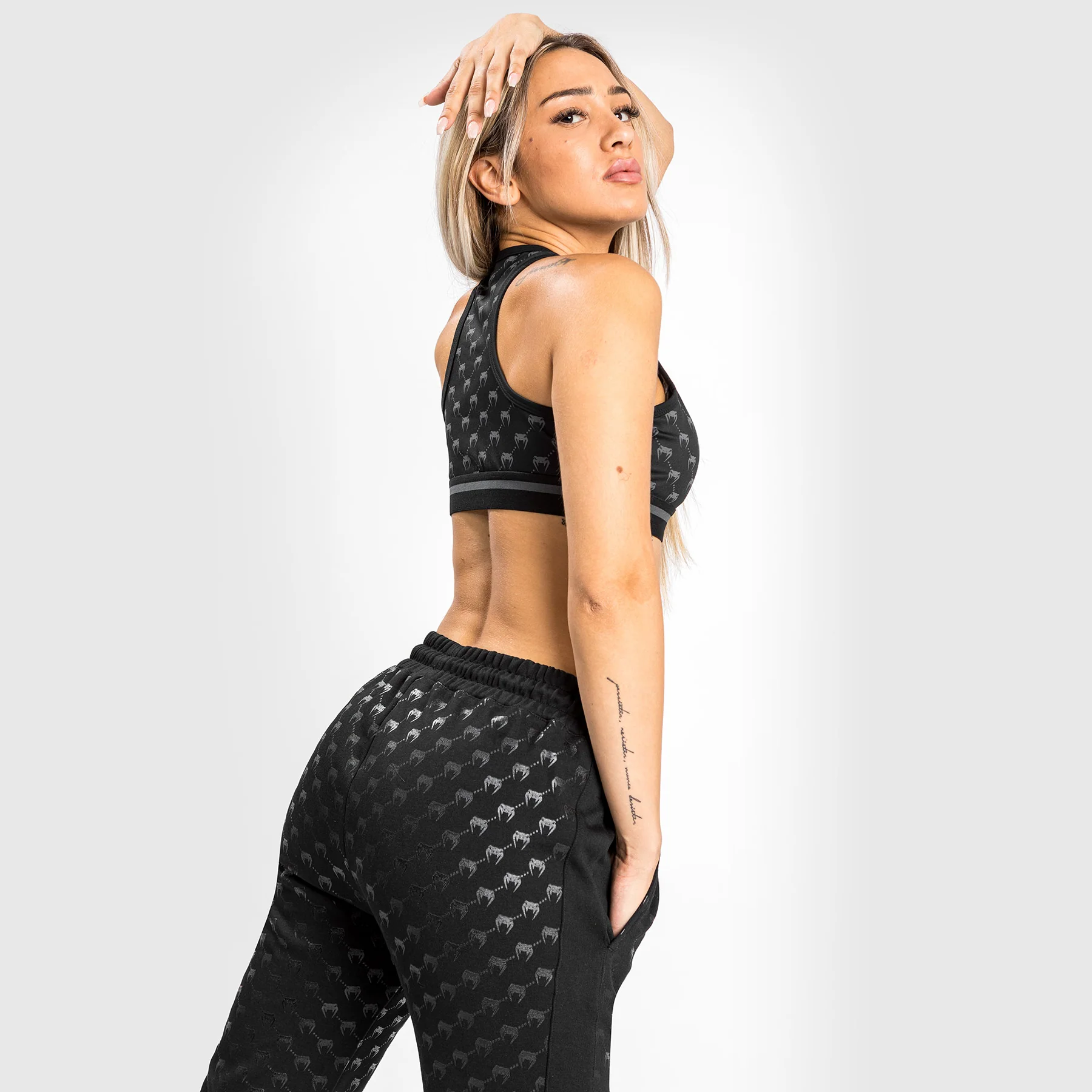 Pantalones de Jogging Venum Monogram para Mujer – Negro/Oro Rosa - Image 5