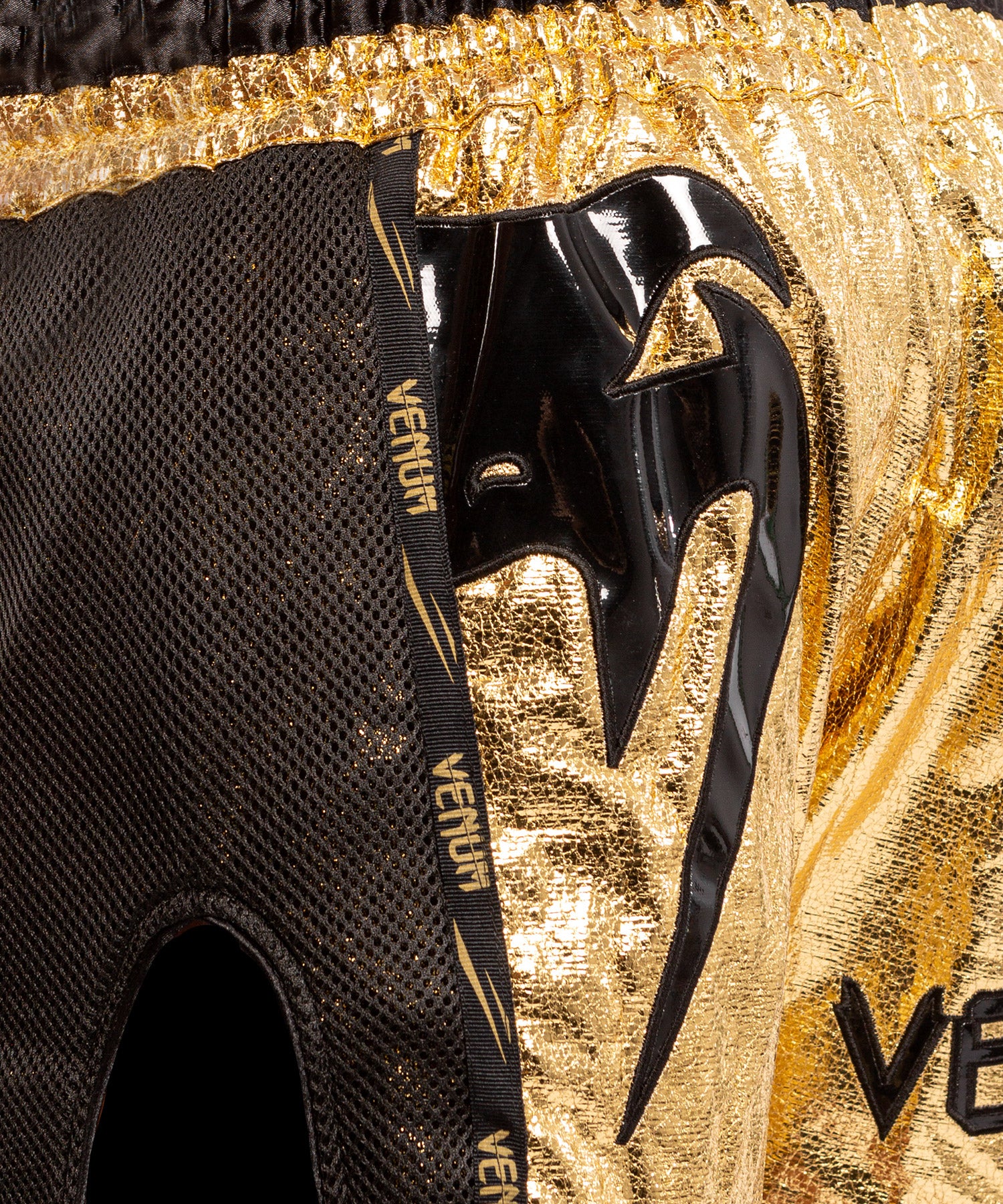 Pantalones  de Muay Thai Venum Giant Foil - Oro/Negro - Image 4