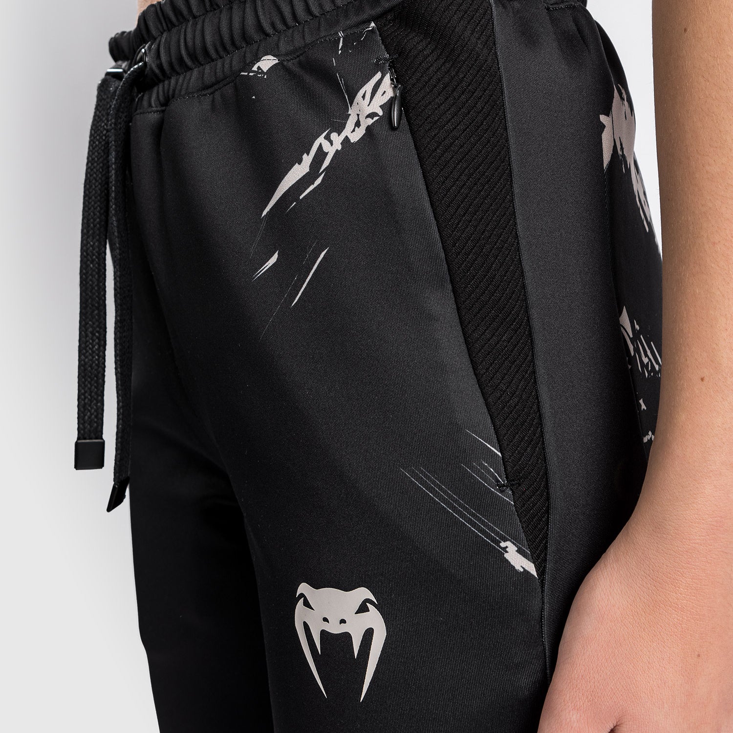 UFC Venum Authentic Fight Week 2.0 Jogging para Mujer – Negro/Arena - Image 3