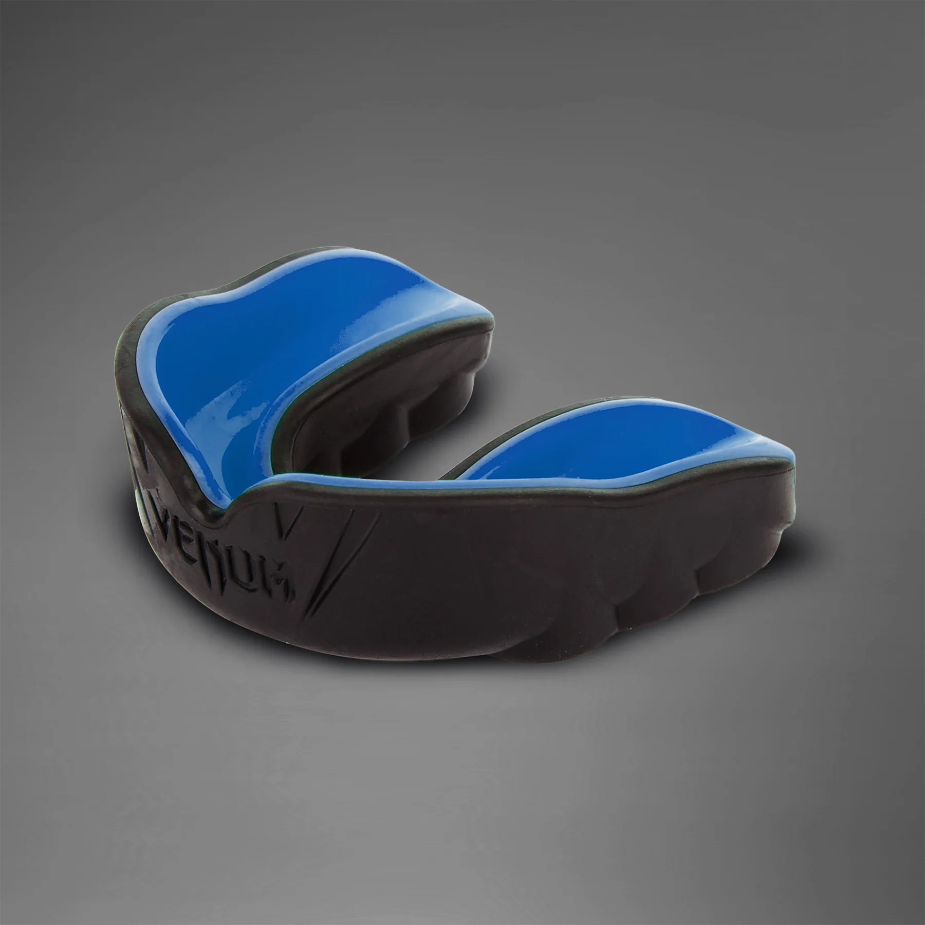 Venum Challenger Protector Bucal – Negro/Azul - Image 3
