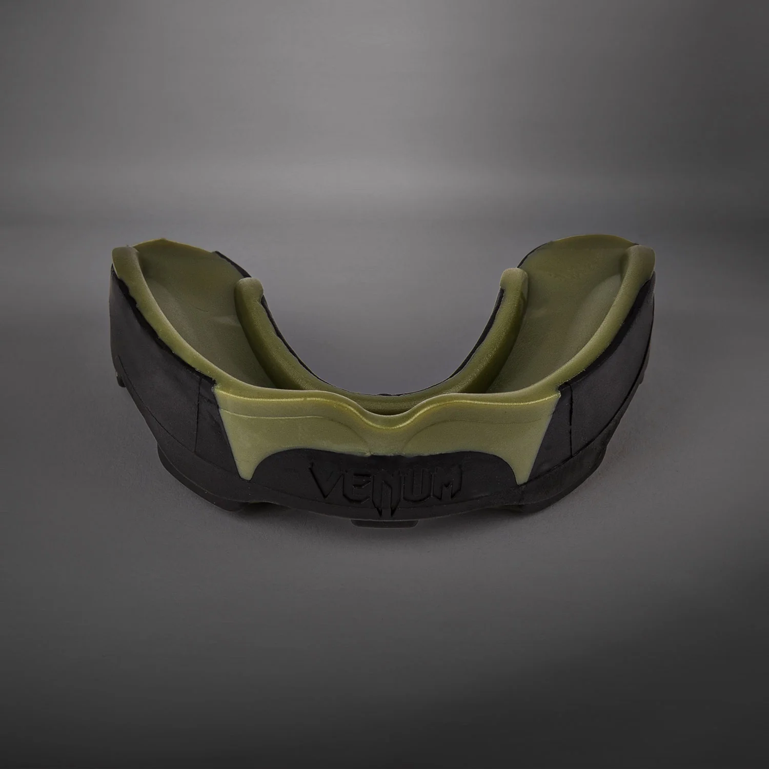 Venum Predator Protector Bucal – Negro/Kaki