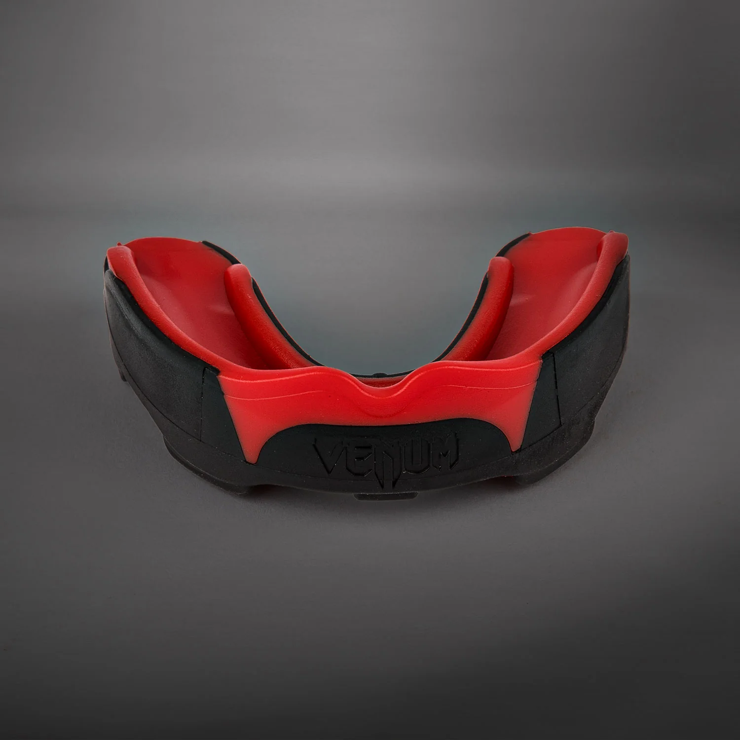 Venum Predator Protector Bucal - Negro/Rojo