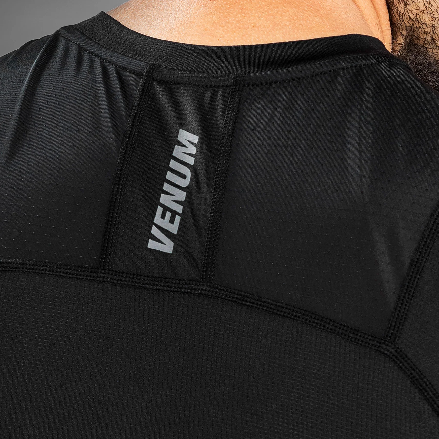 Rashguard sin mangas Venum G-Fit Air - Negro - Image 5