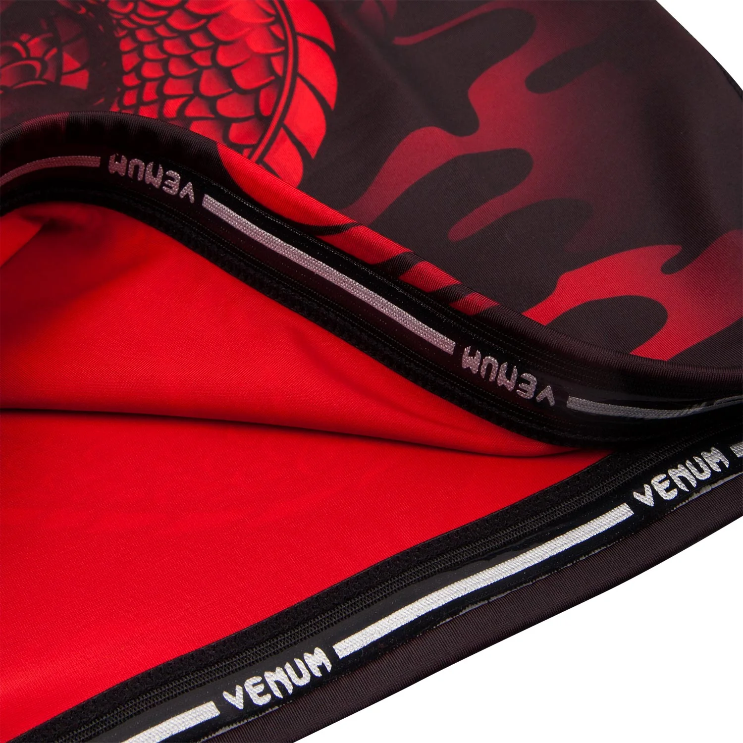 Rashguard Venum Dragon's Flight - Mangas Largas - Negro/Rojo - Image 9