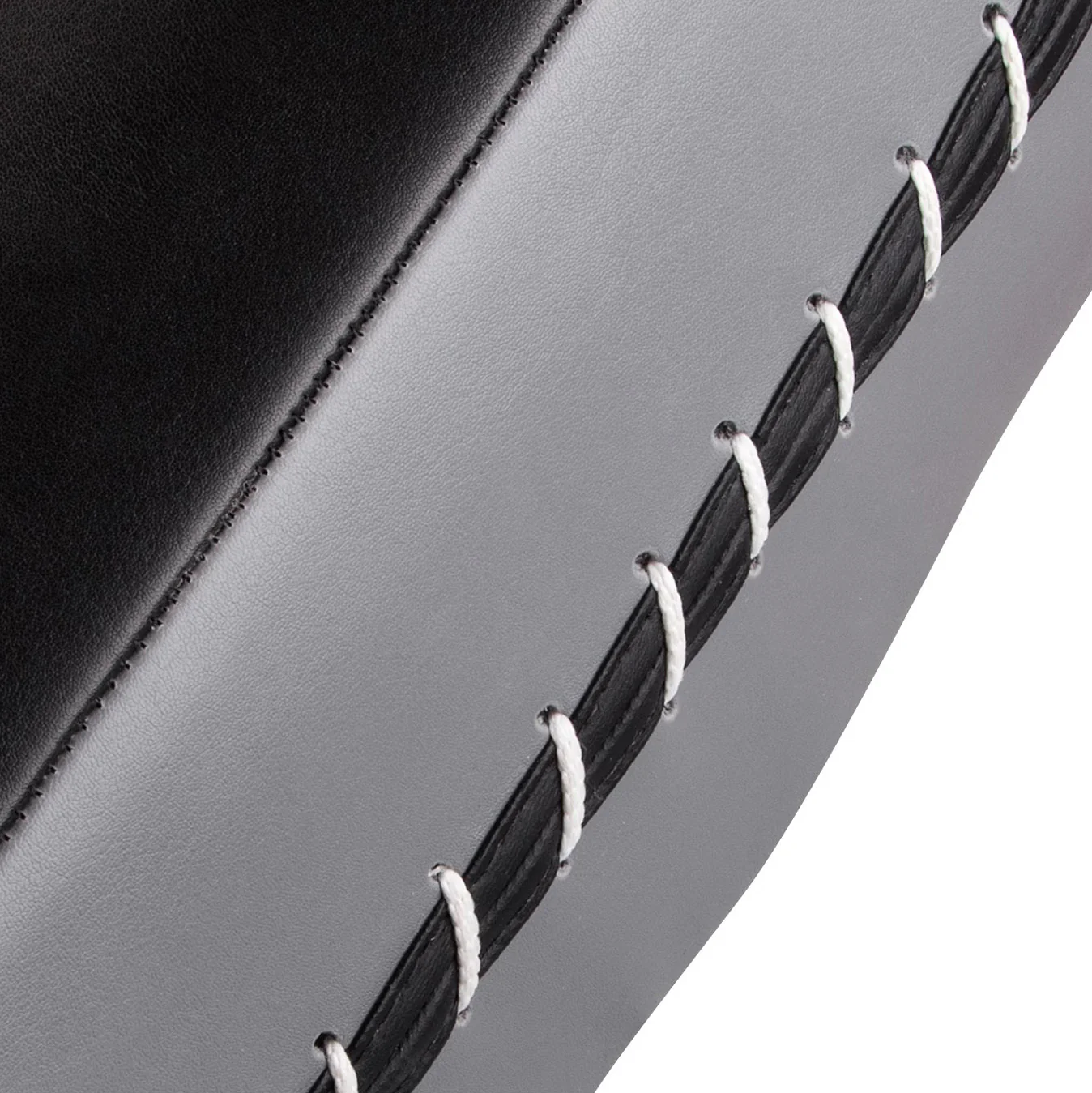 Ringhorns Charger by Venum Escudo de Golpeo – Negro - Image 6