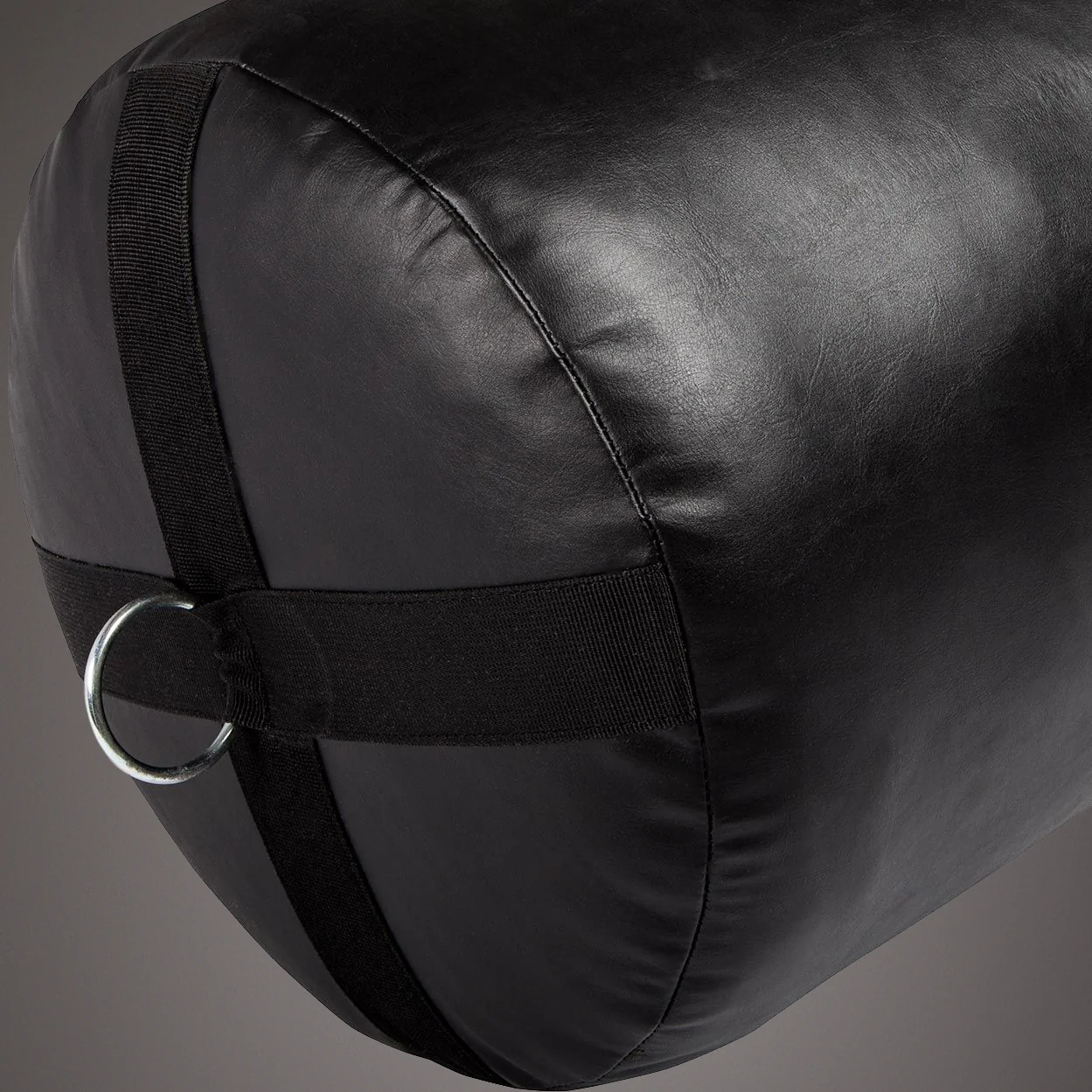 Saco de Boxeo Venum Challenger (gancho incluido) - Negro/Blanco - 130 cm - Lleno - Image 5