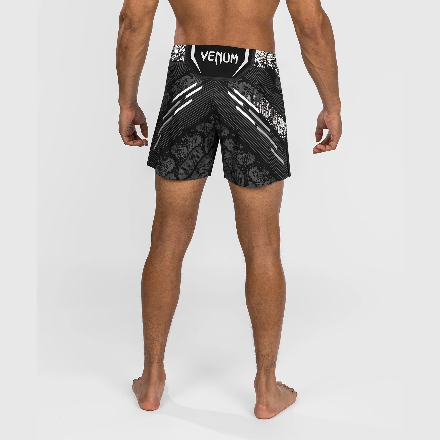 UFC Adrenaline by Venum Personalized Authentic Fight Night Pantalón Corto de Lucha para Hombre - Corte Corto – Negro - Image 7