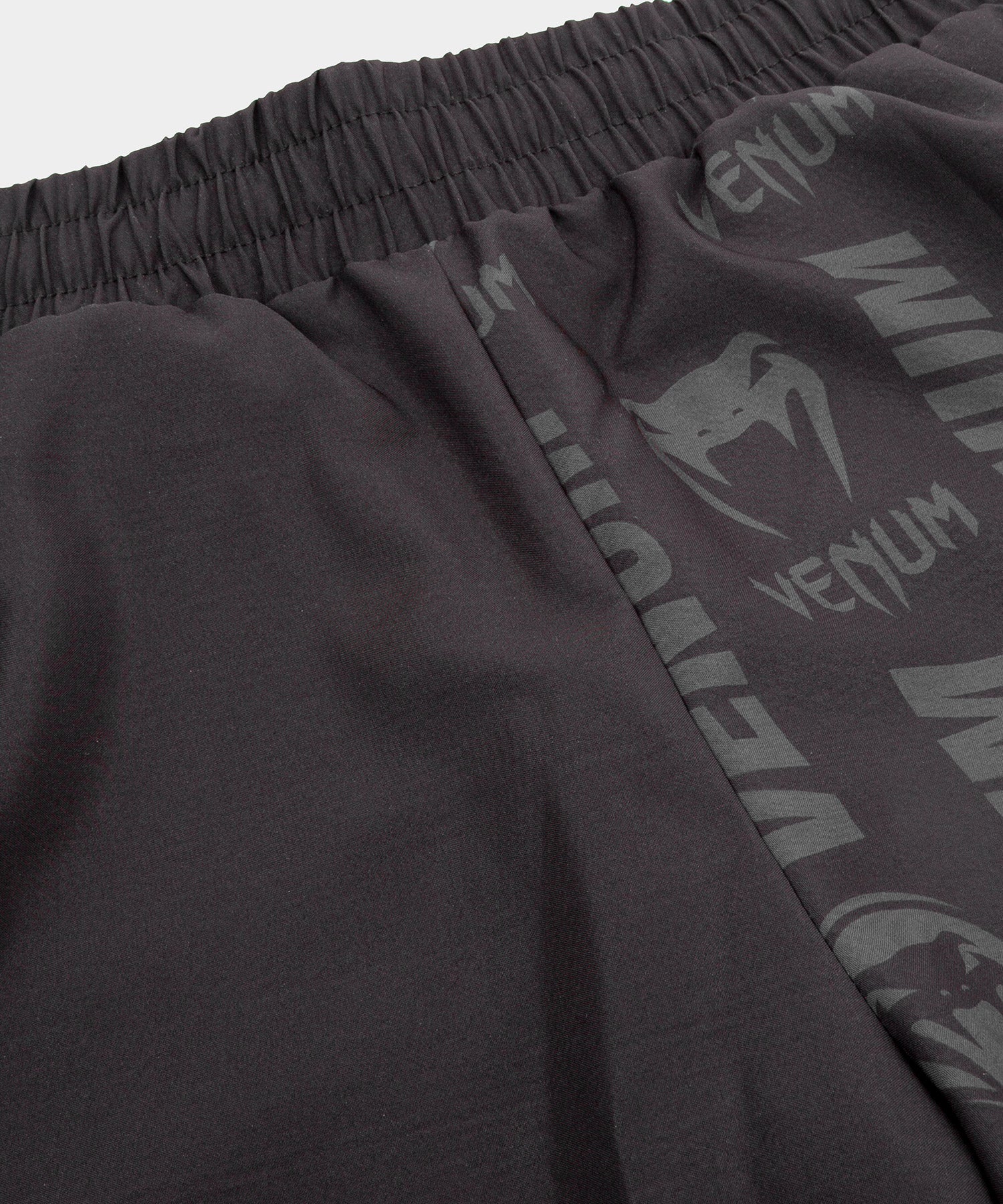 Short de Fitness Venum Logos - Negro/Negro - Image 5