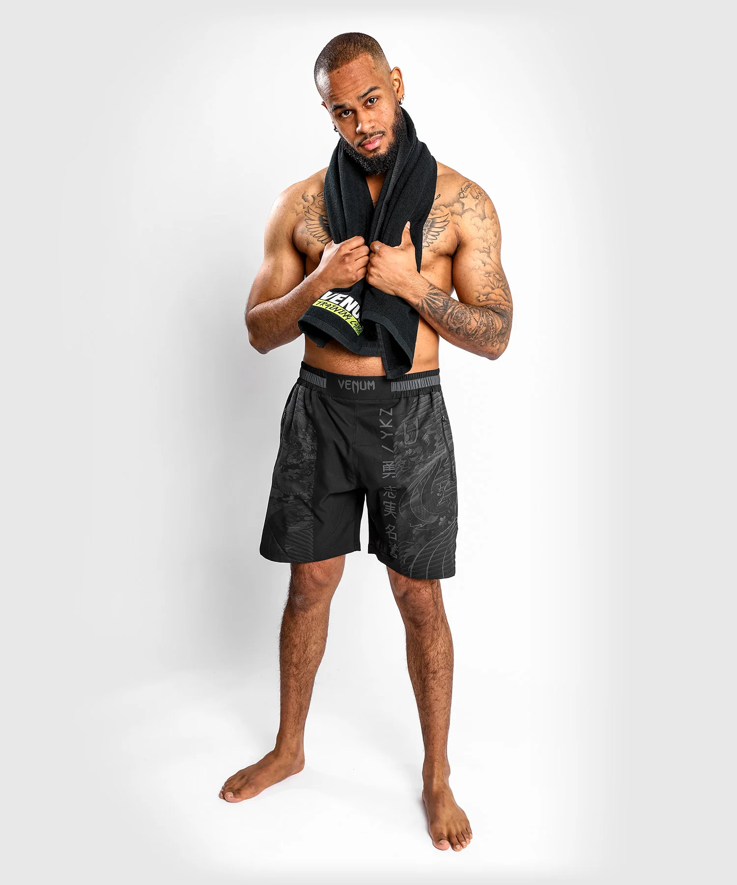 Short deportivo Venum YKZ21 - Negro/Negro