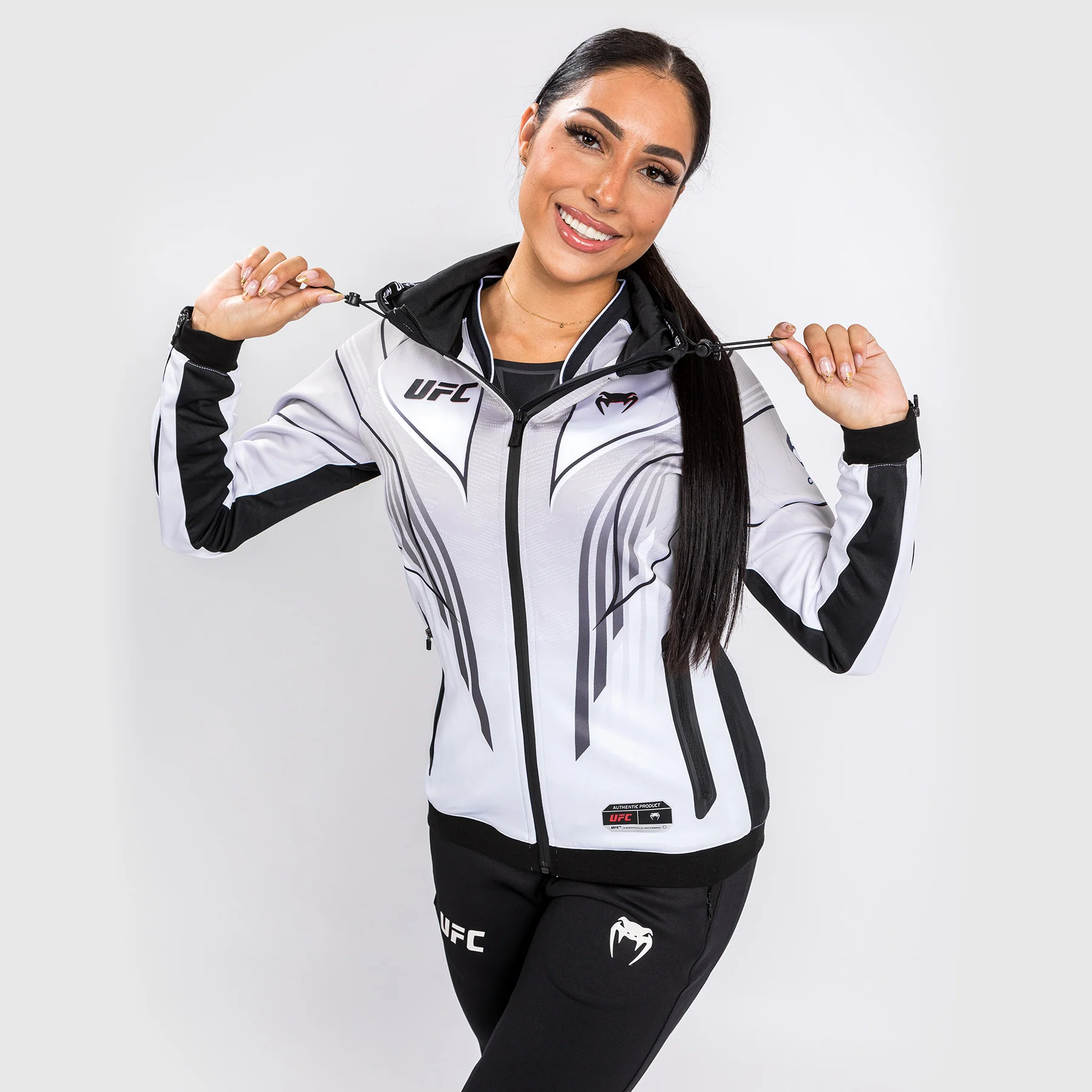 Sudadera con capucha UFC Venum Authentic Fight Night 2.0 para mujer - Blanco - Image 2