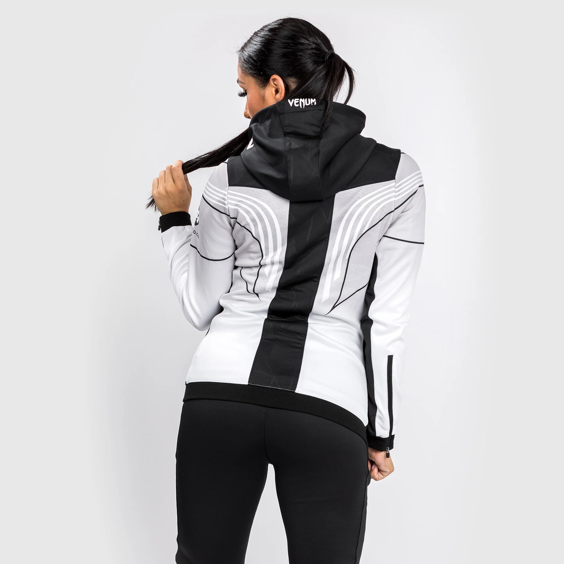 Sudadera con capucha UFC Venum Authentic Fight Night 2.0 para mujer - Blanco - Image 4