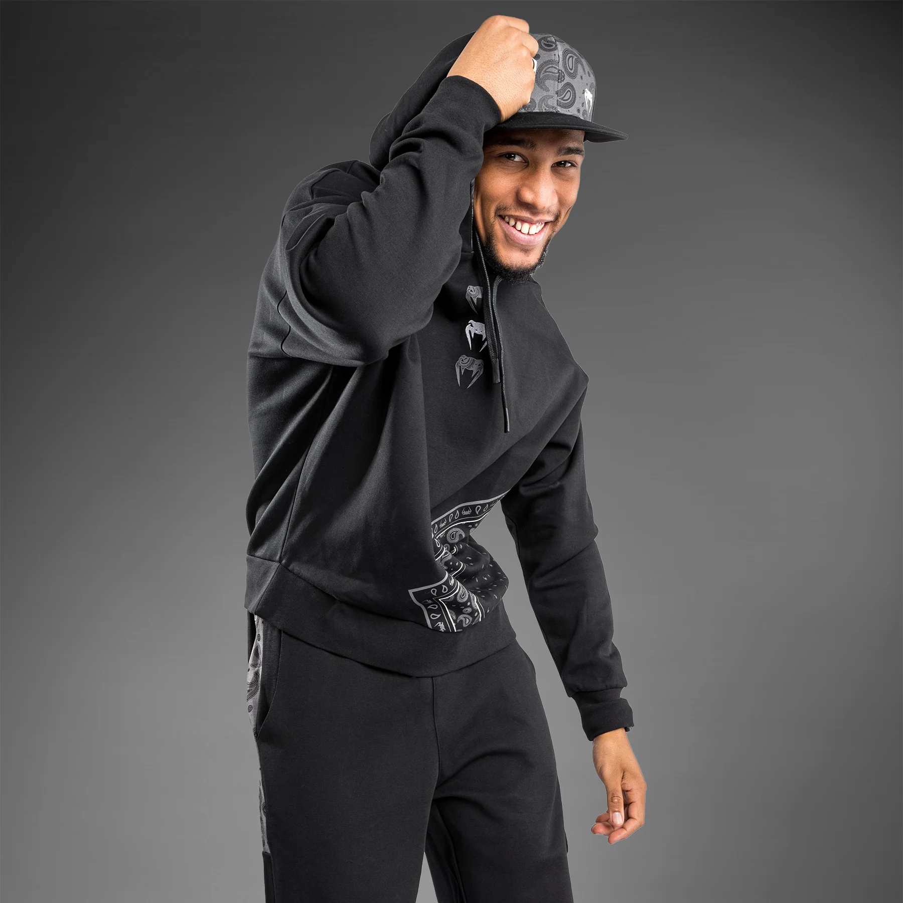 Sudadera con capucha Venum Cali 34 XL- Oversize - Negro - Image 4