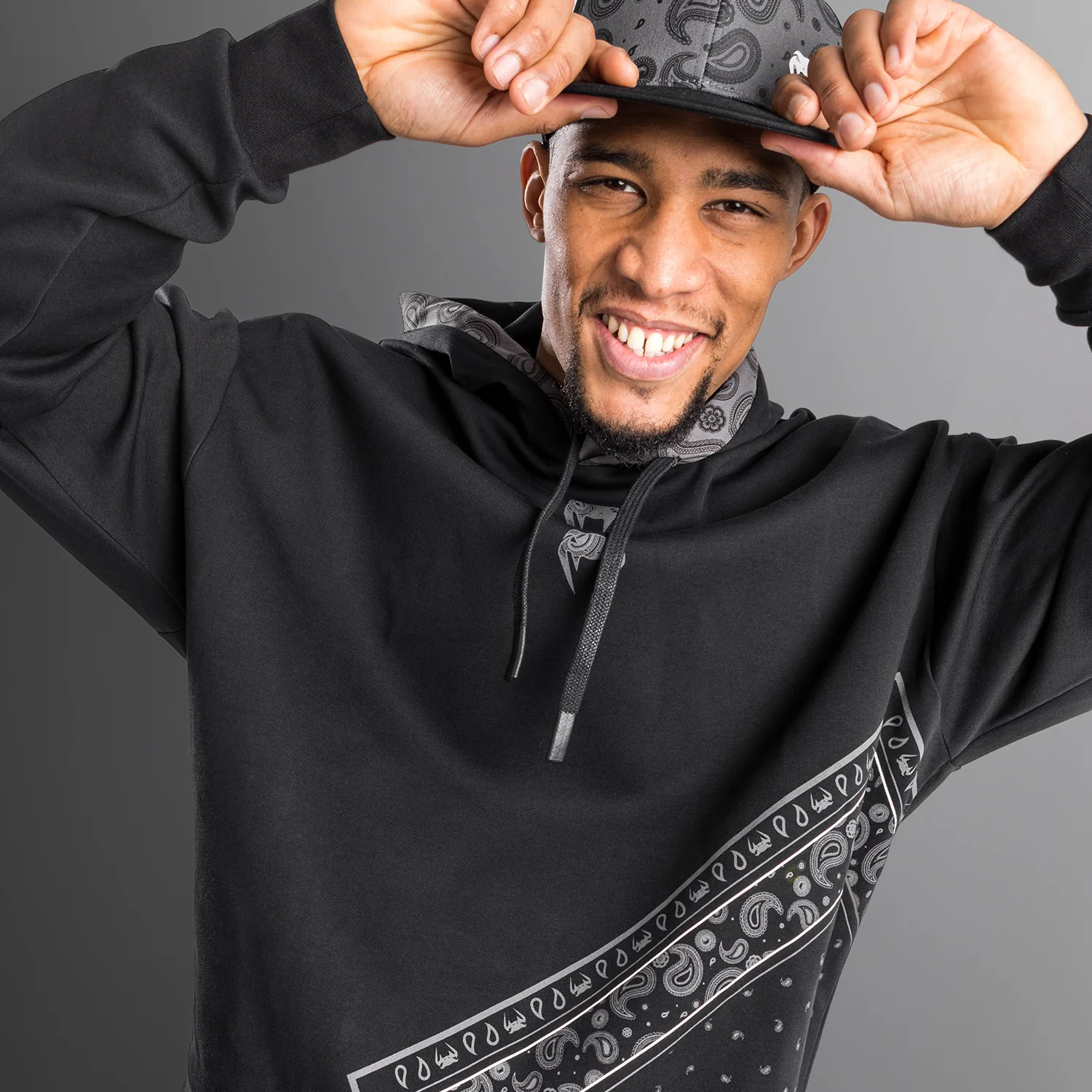 Sudadera con capucha Venum Cali 34 XL- Oversize - Negro - Image 5