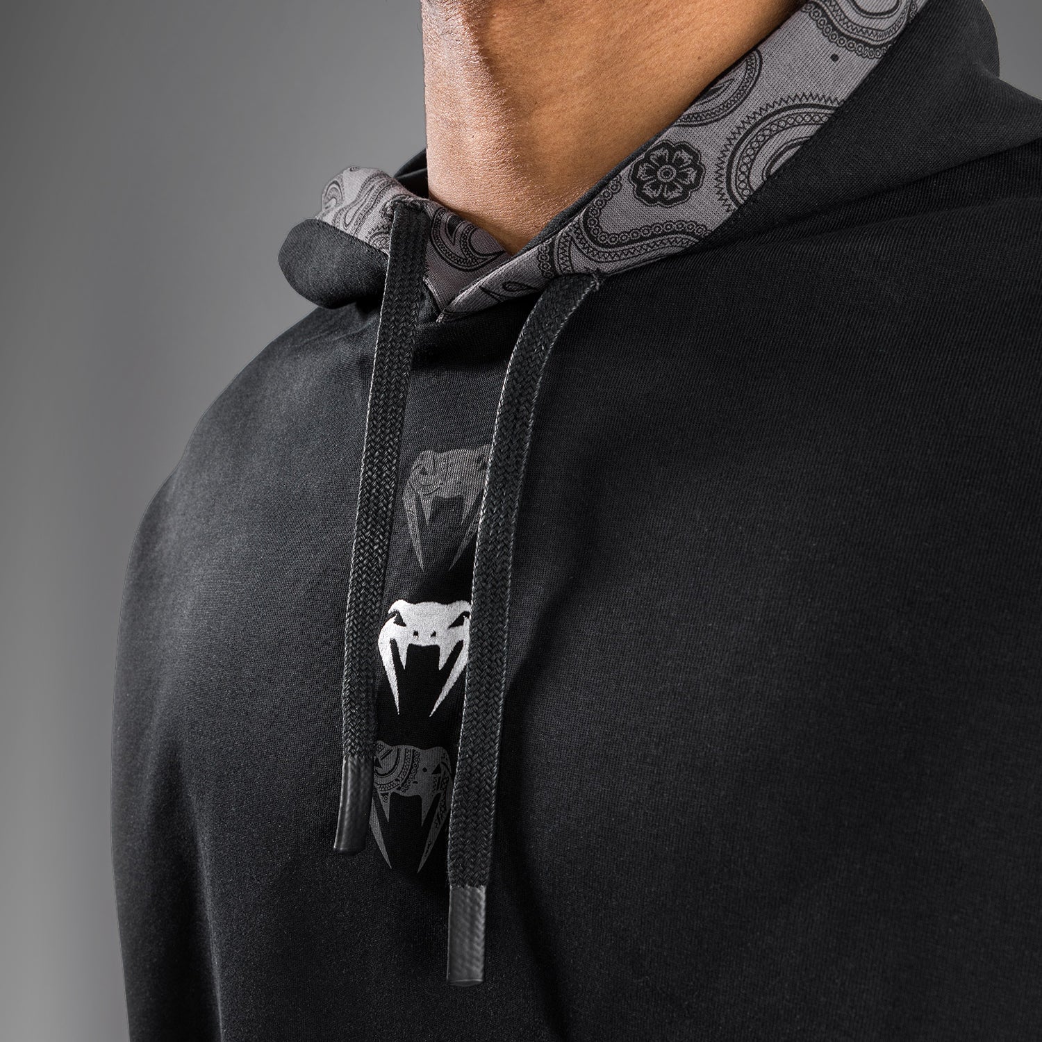 Sudadera con capucha Venum Cali 34 XL- Oversize - Negro - Image 6