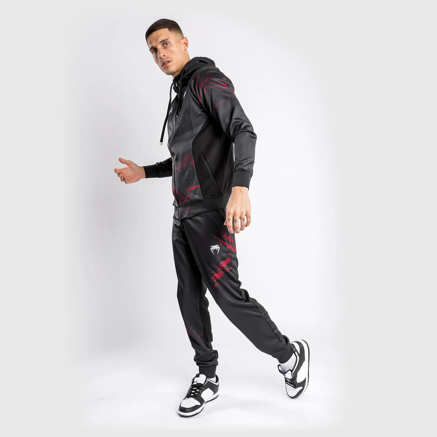 Sudadera con cremallera UFC Venum Authentic Fight Week 2.0 - Negro/Rojo - Image 3