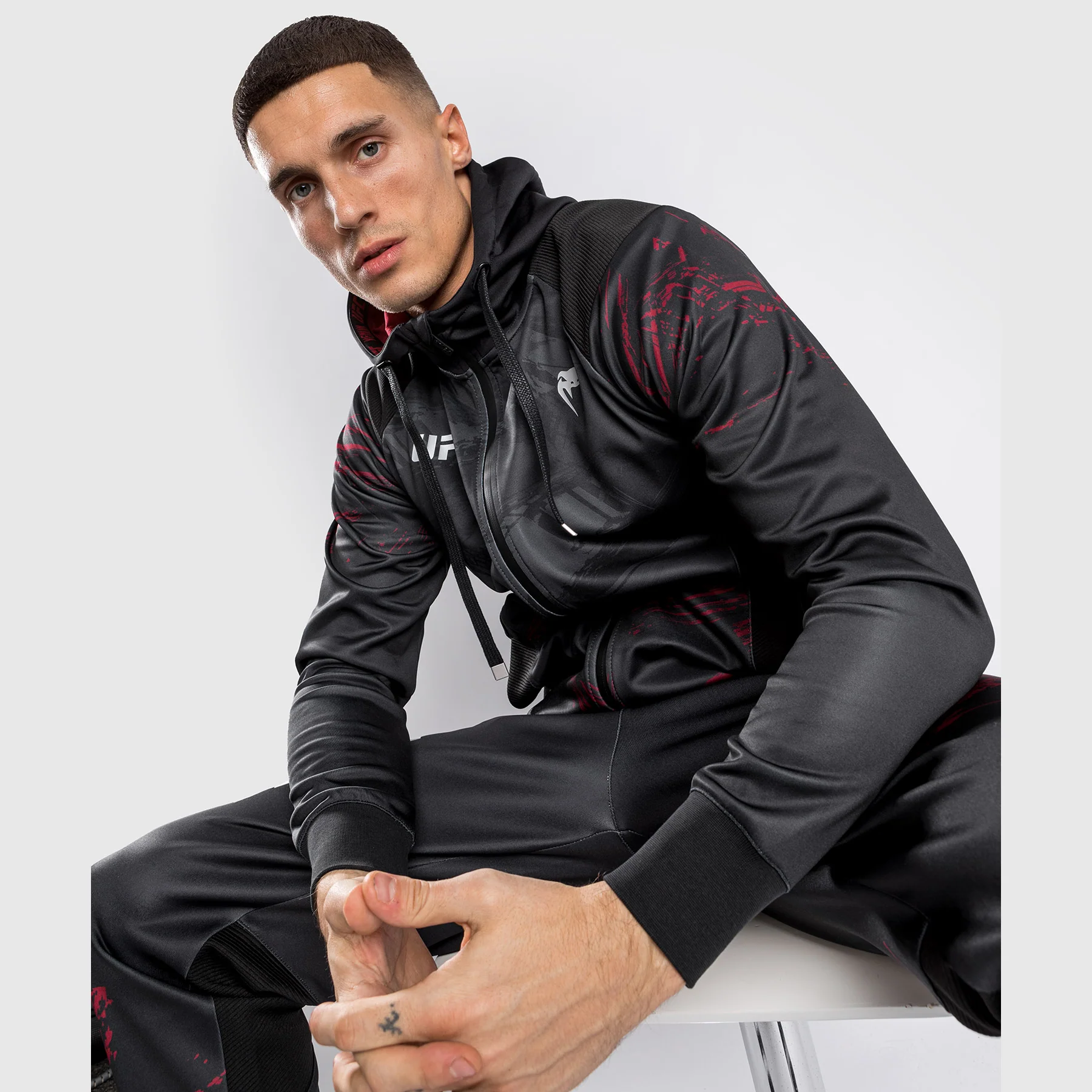 Sudadera con cremallera UFC Venum Authentic Fight Week 2.0 - Negro/Rojo - Image 5