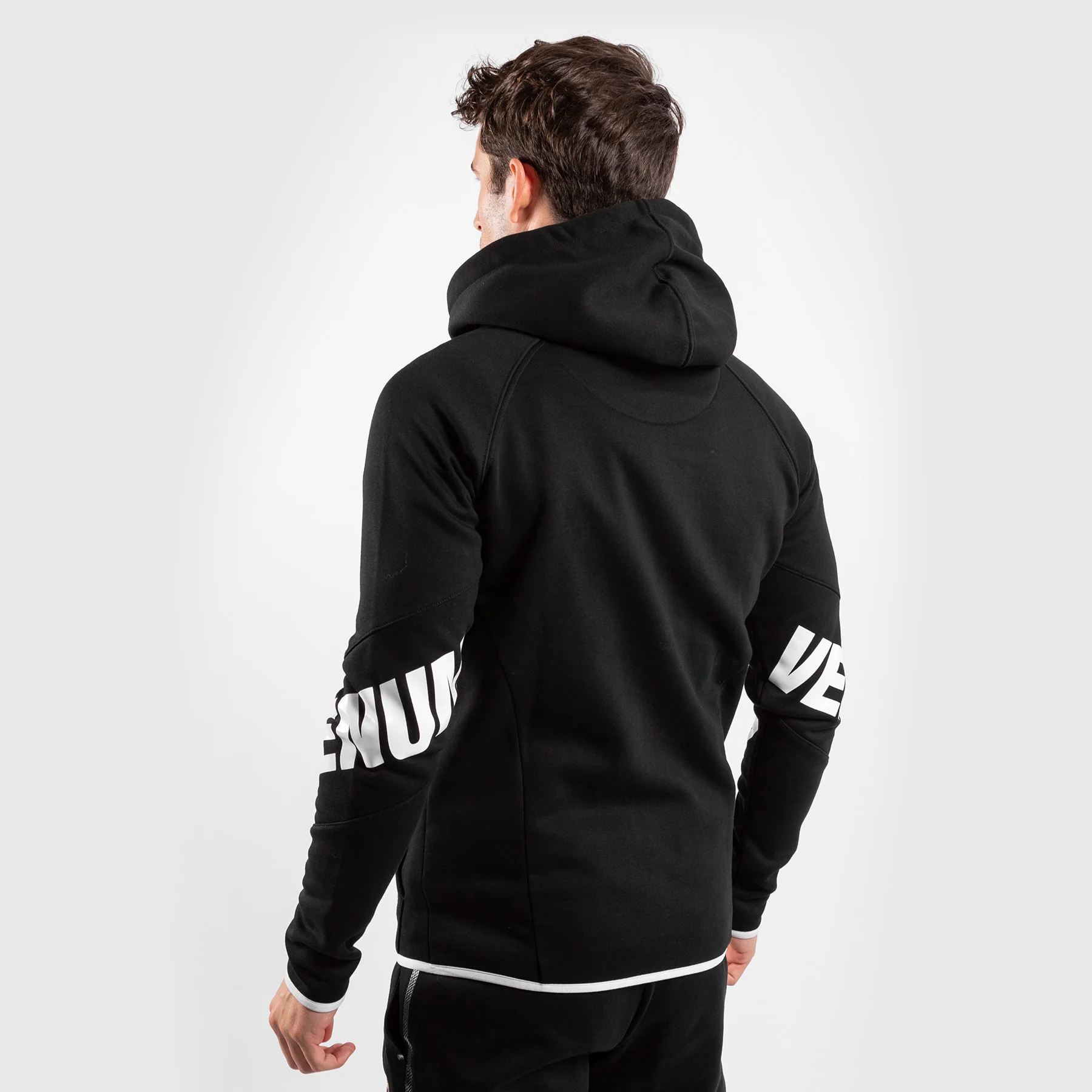 Sudadera Venum Contender 3.0 – Negro - Image 5