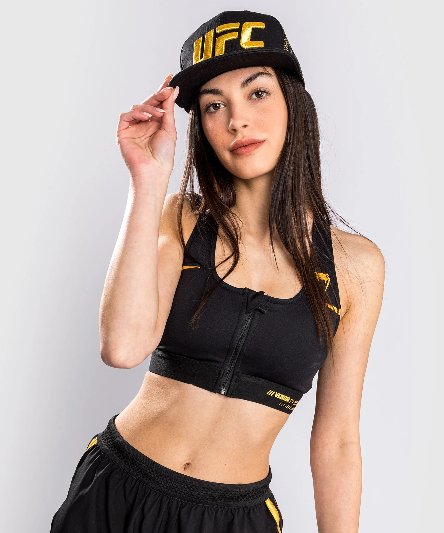 Sujetador deportivo Venum Tempest 2.0 - Negro/Dorado - Image 2