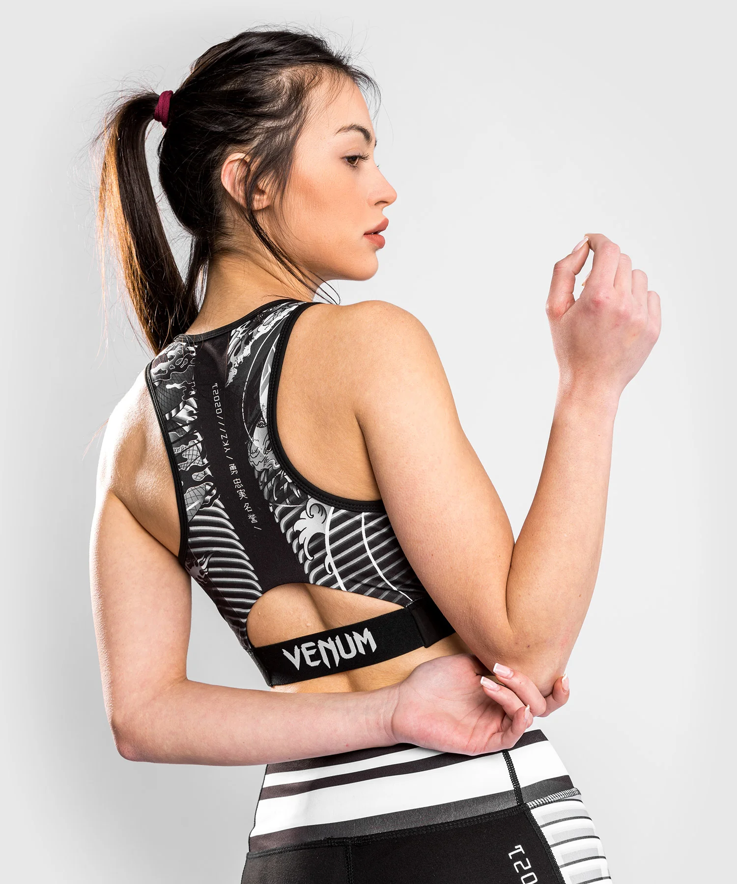 Sujetador Deportivo Venum YKZ21 - Negro/Blanco - Image 5