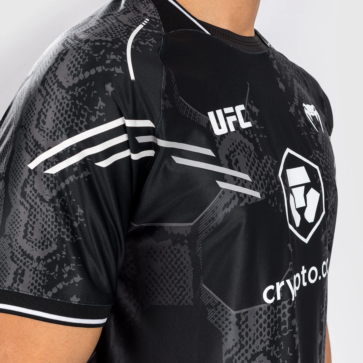 UFC Adrenaline by Venum Authentic Fight Night Camiseta Jersey para Hombre - Negro - Image 8