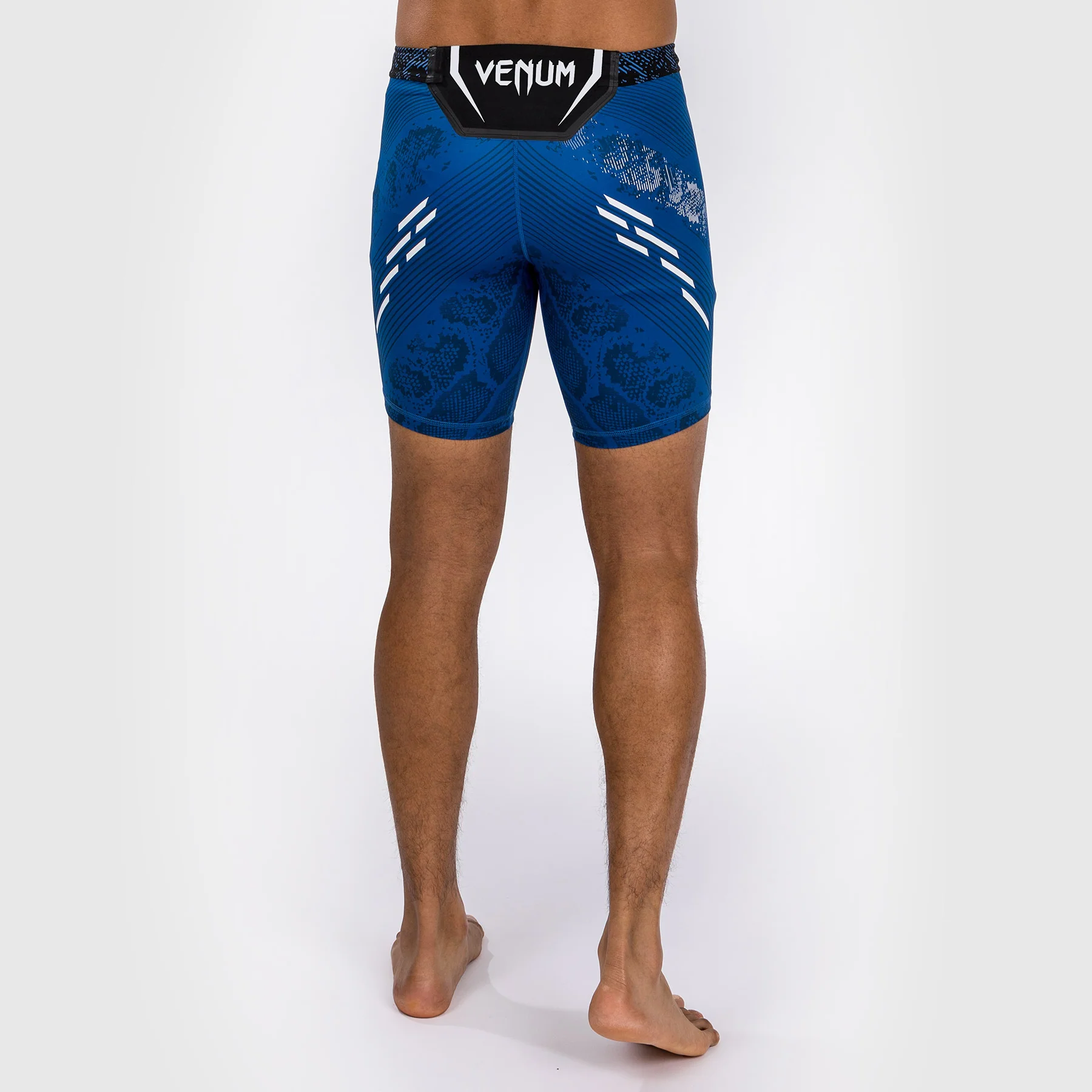 UFC Adrenaline by Venum Authentic Fight Night Pantalón Corto Vale Tudo para Hombre - Azul - Image 6