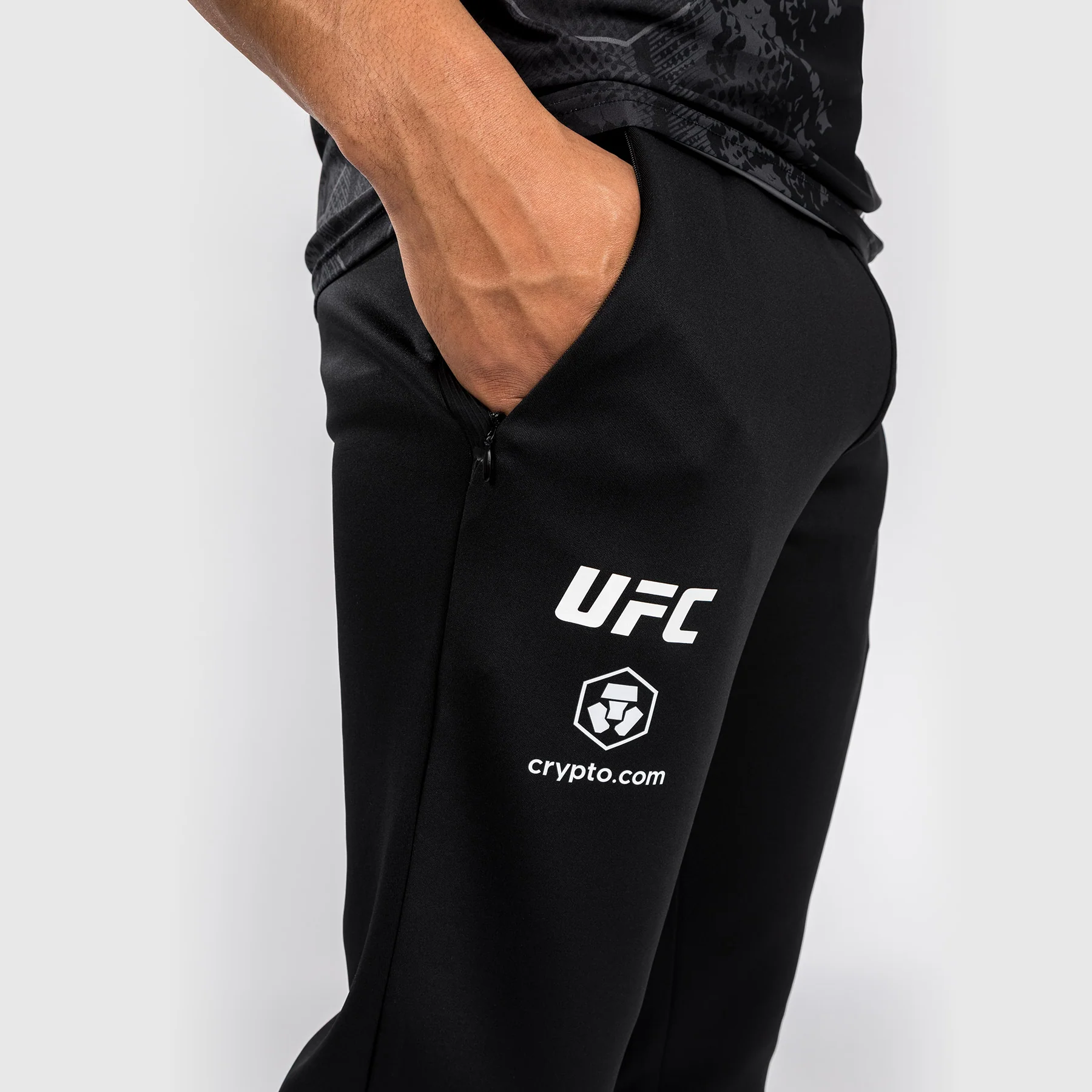 UFC Adrenaline by Venum Authentic Fight Night Pantalón Walkout para Hombre - Negro - Image 7