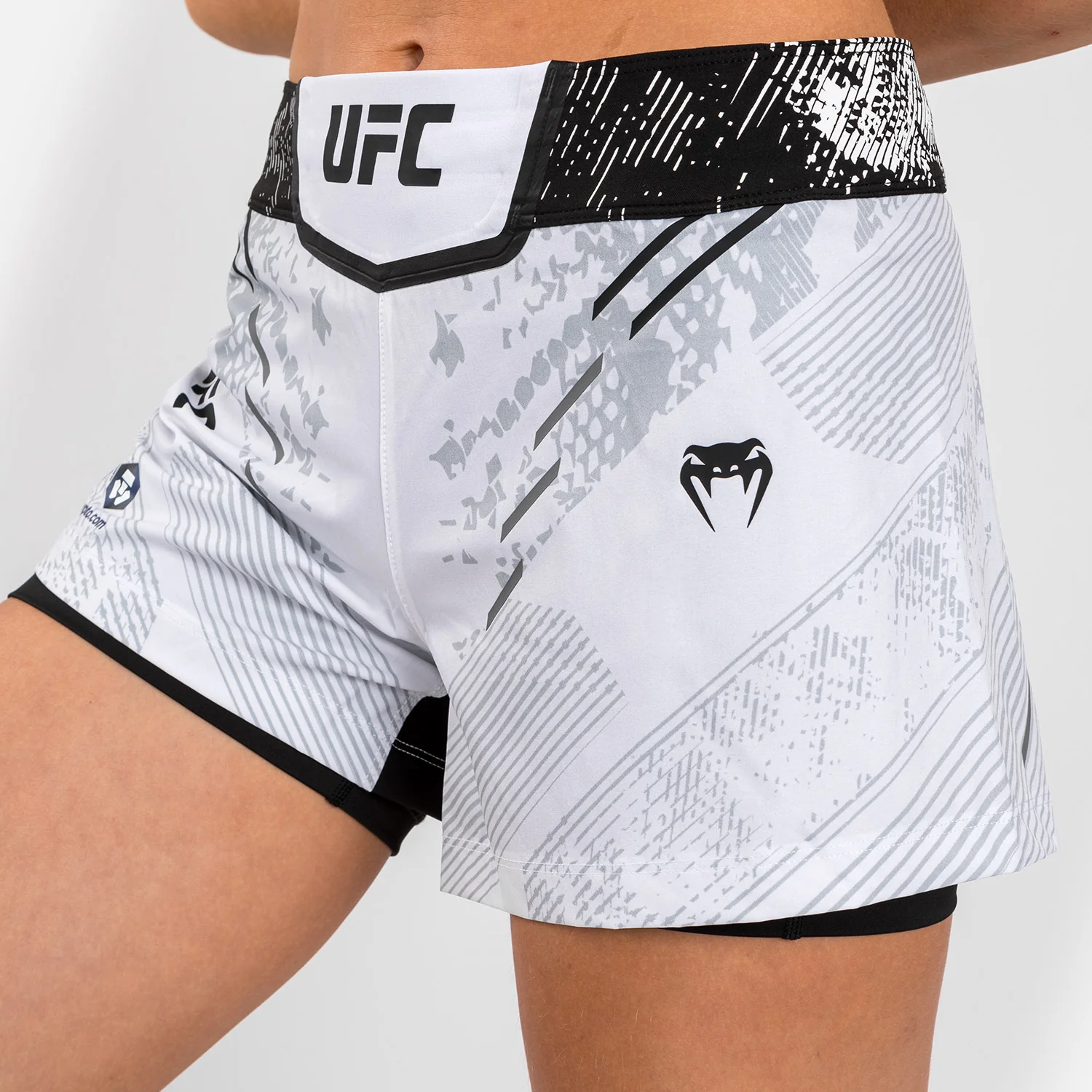 UFC Adrenaline by Venum Authentic Fight Night Short de Combate para Mujer - Blanco - Image 8