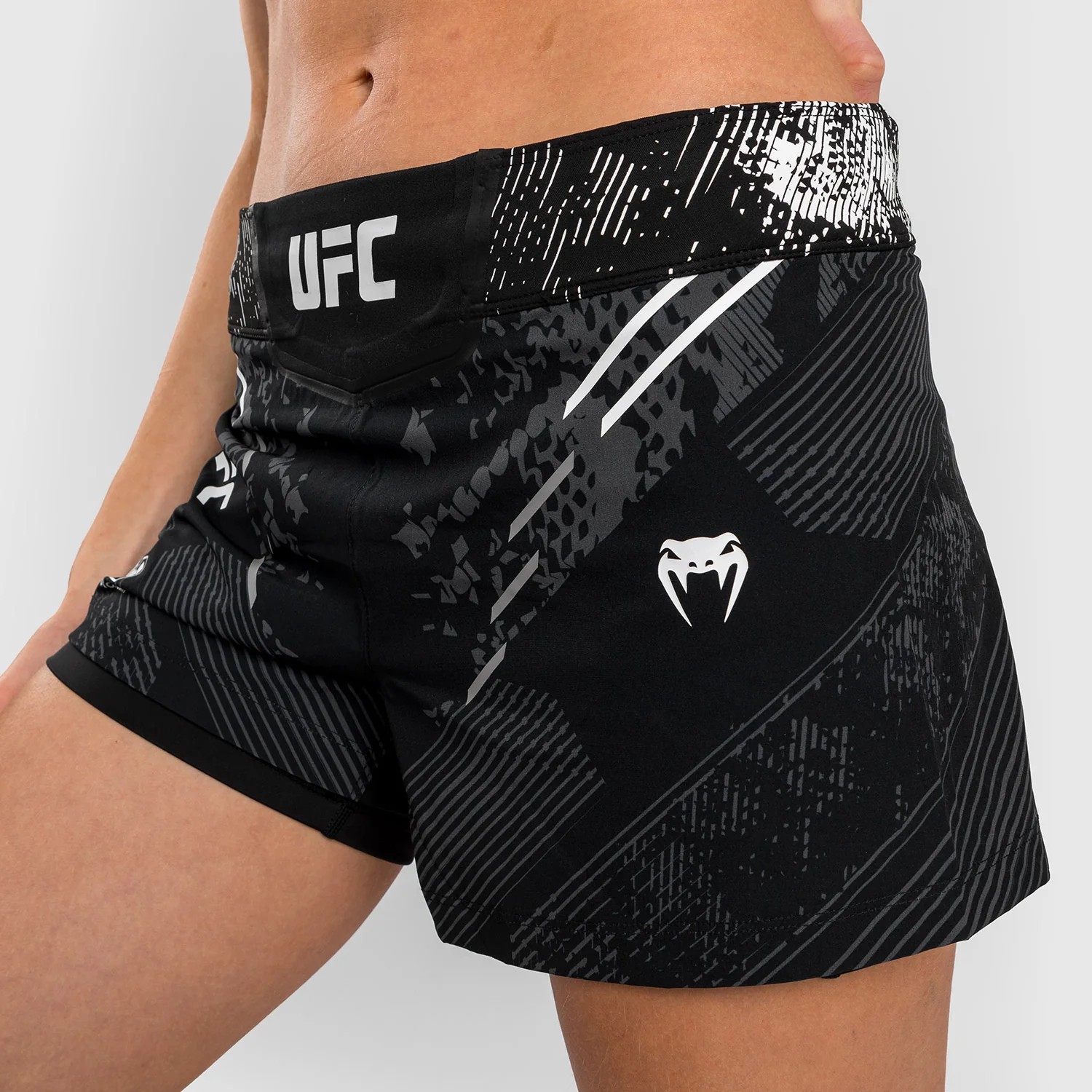 UFC Adrenaline by Venum Authentic Fight Night Short de Combate para Mujer - Negro - Image 8