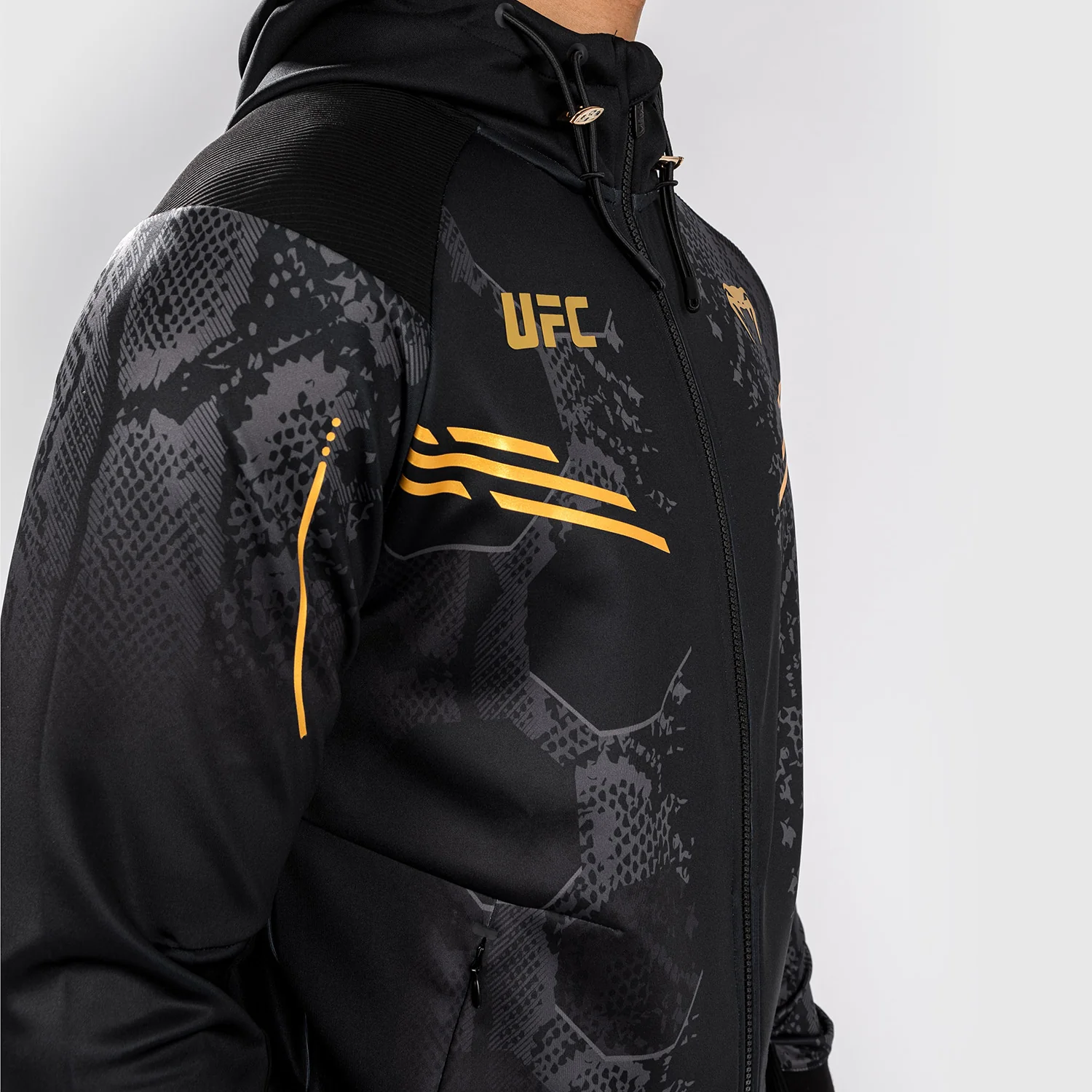 UFC Adrenaline by Venum Authentic Fight Night Sudadera con capucha Walkout para Hombre - Champion - Image 2