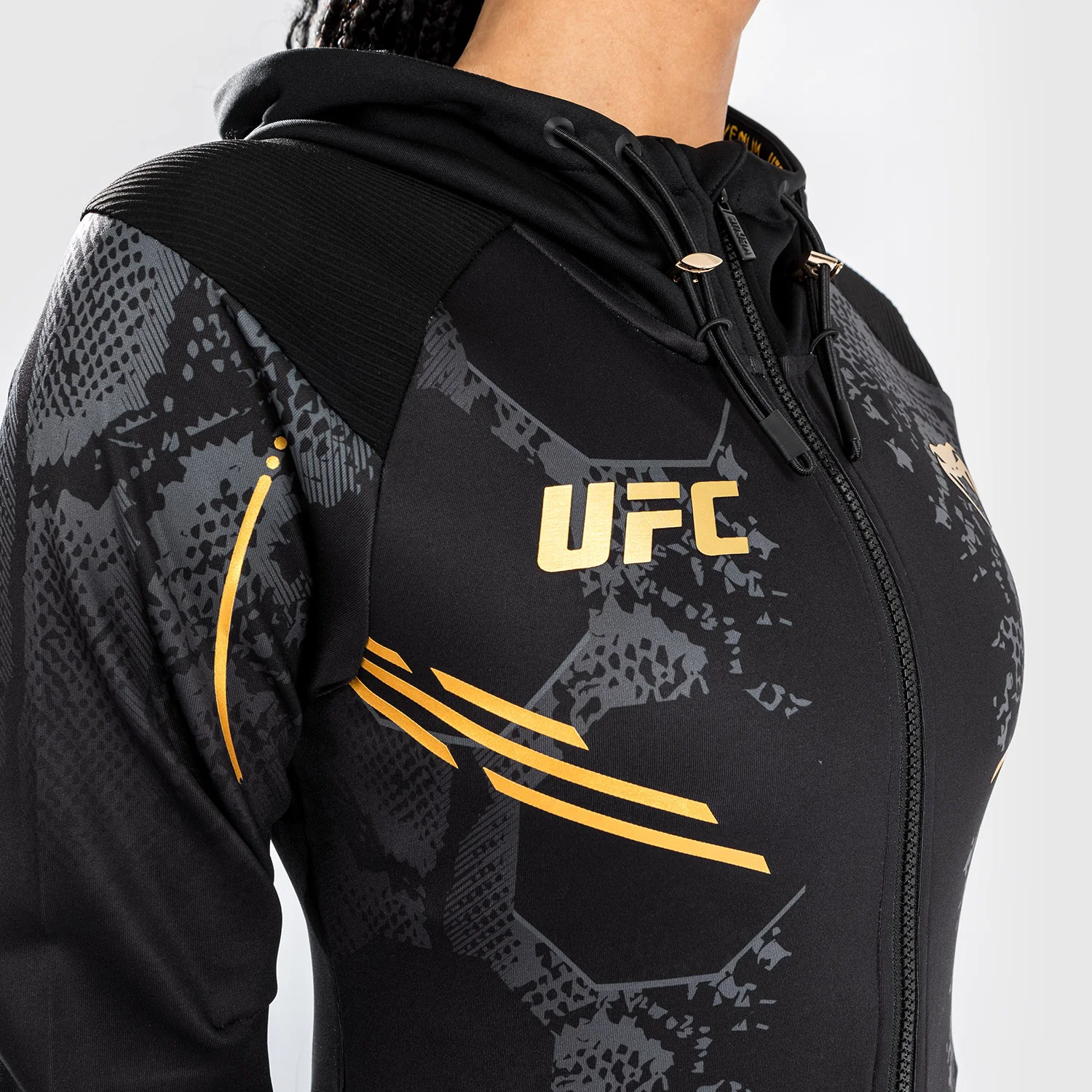 UFC Adrenaline by Venum Authentic Fight Night Sudadera con capucha Walkout para Mujer - Champion - Image 8