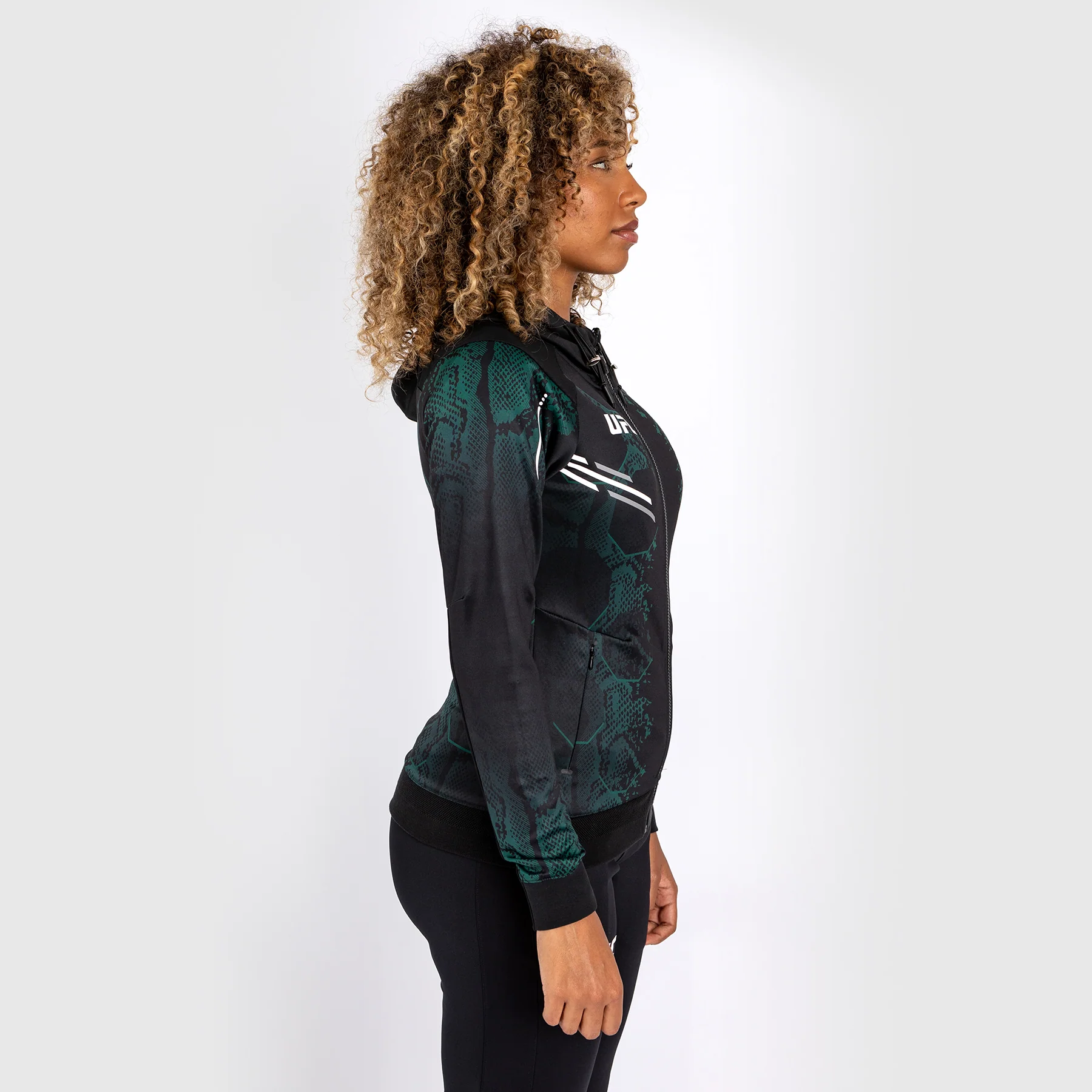 UFC Adrenaline by Venum Authentic Fight Night Sudadera con capucha Walkout para mujer - Emerald Edition - Verde/Negro - Image 2