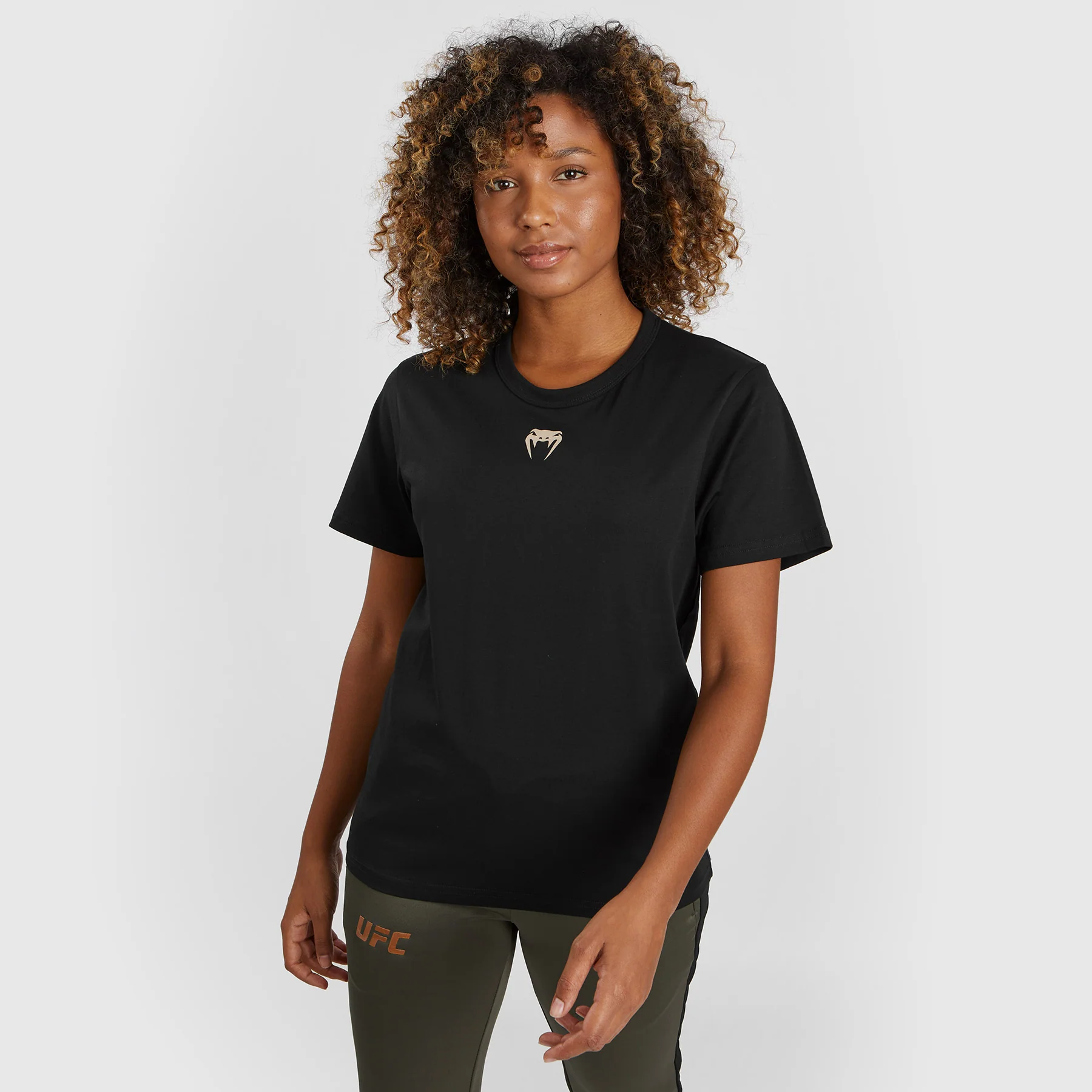 UFC Adrenaline by Venum Fight Week Camiseta de algodón de manga corta para Mujer - Negro - Image 4