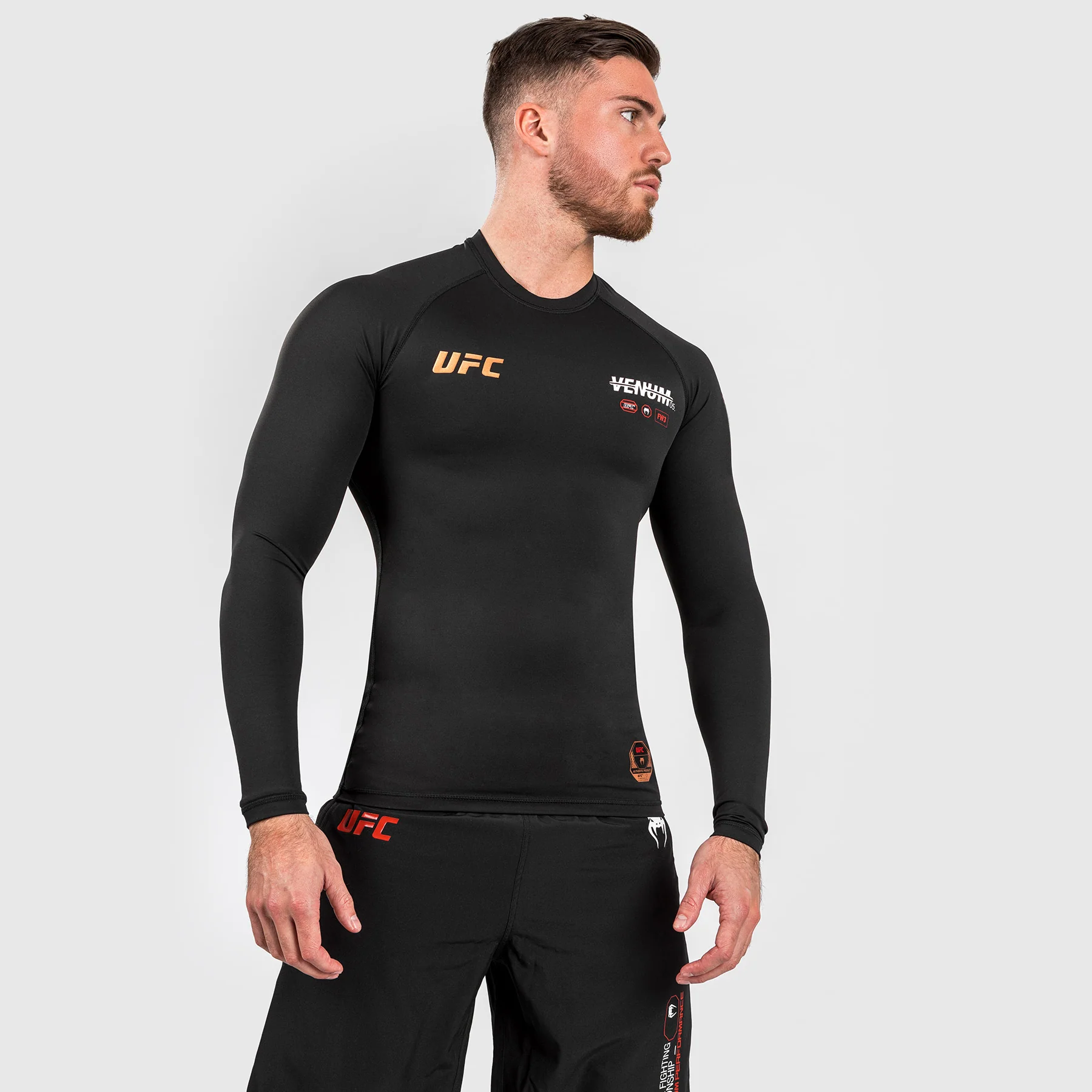 UFC Adrenaline by Venum Fight Week Lycra de manga larga de alto rendimiento para Hombre - Negra - Image 3
