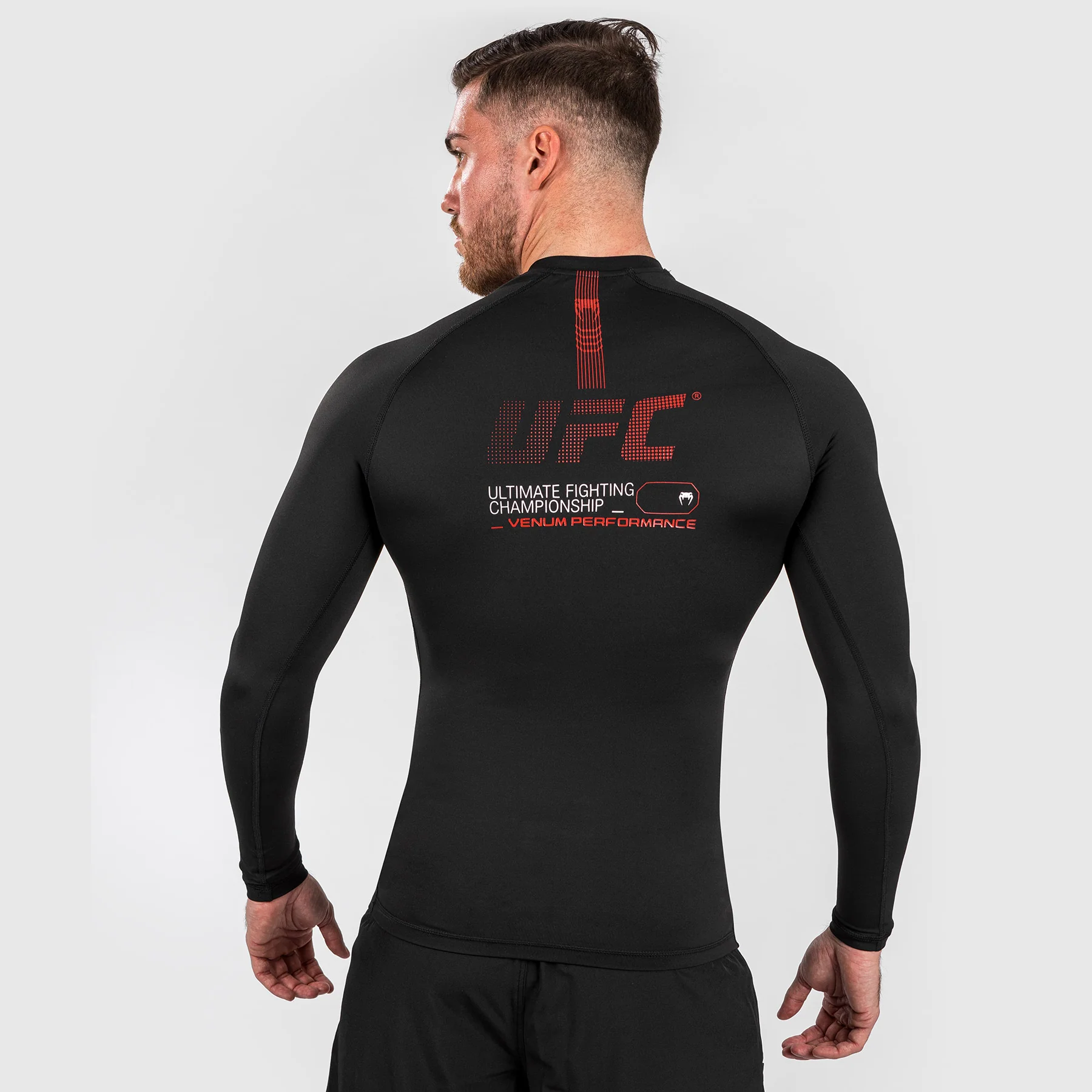 UFC Adrenaline by Venum Fight Week Lycra de manga larga de alto rendimiento para Hombre - Negra - Image 4