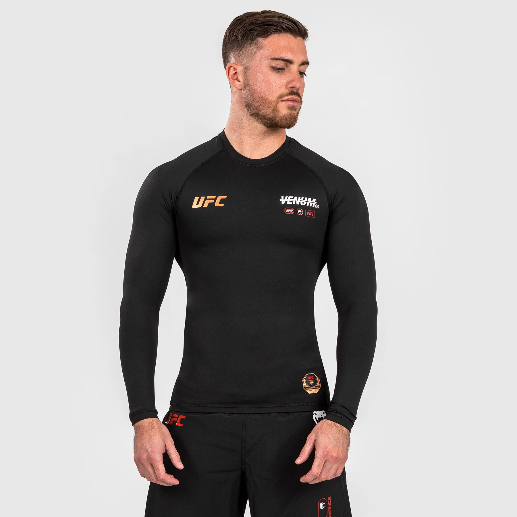 UFC Adrenaline by Venum Fight Week Lycra de manga larga de alto rendimiento para Hombre - Negra - Image 5