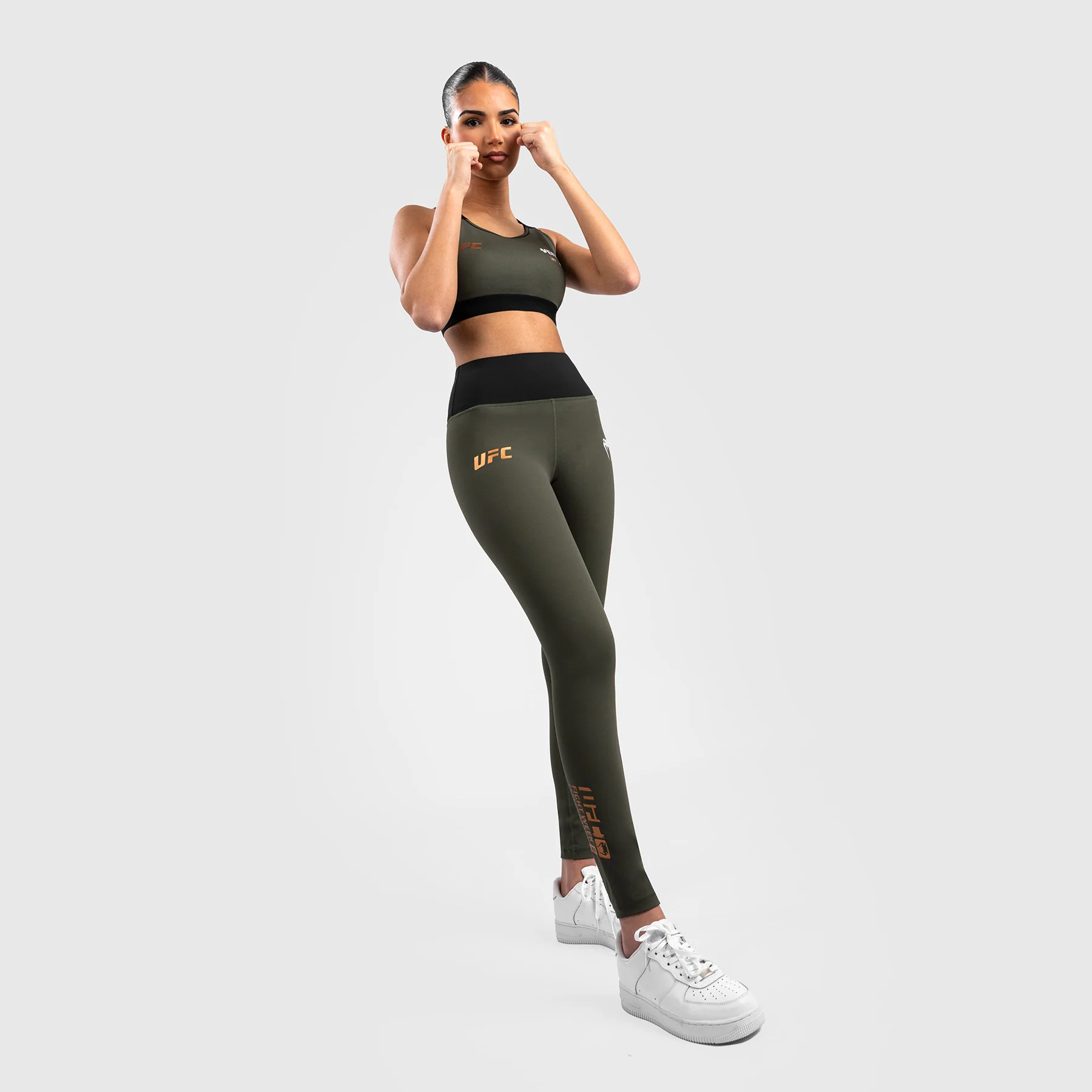 UFC Adrenaline by Venum Fight Week Performance Tight para Mujer - Caqui/Bronce - Image 2