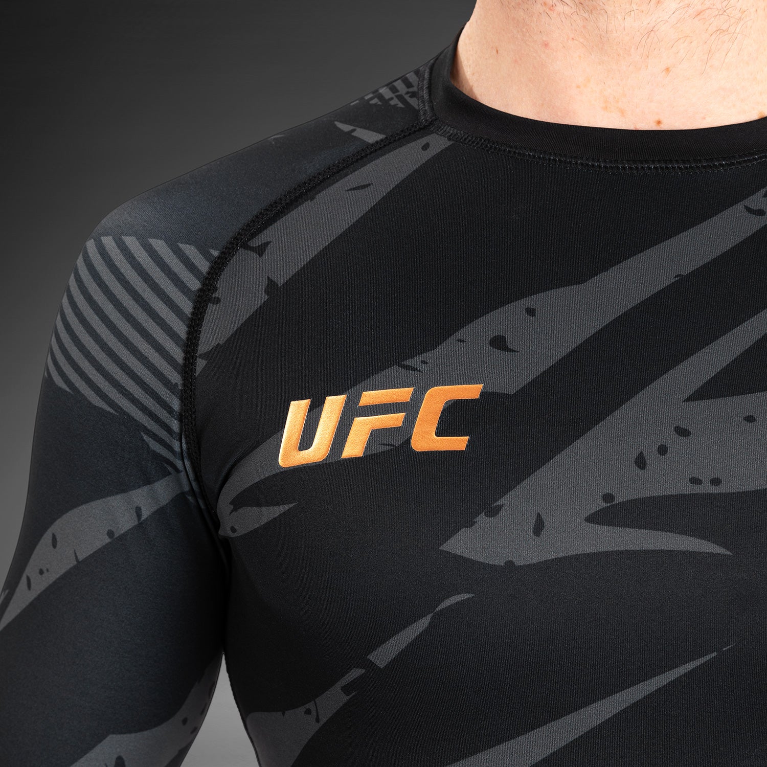 UFC Adrenaline By Venum Fight Week Performance Lycra de Manga Larga - Urban Camo - Image 3
