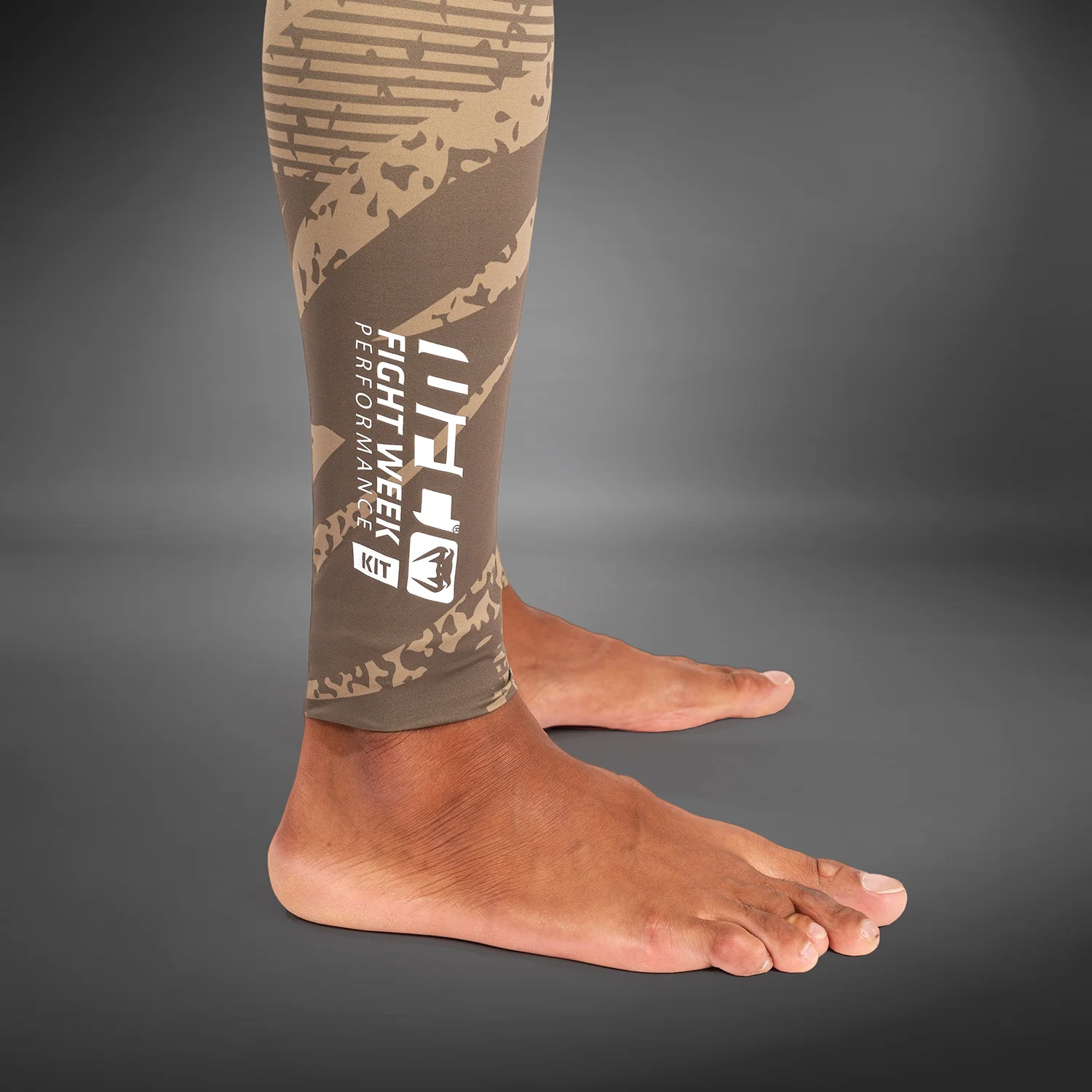 UFC Adrenaline By Venum Fight Week Performance Malla para Hombre - Desert Camo - Image 6