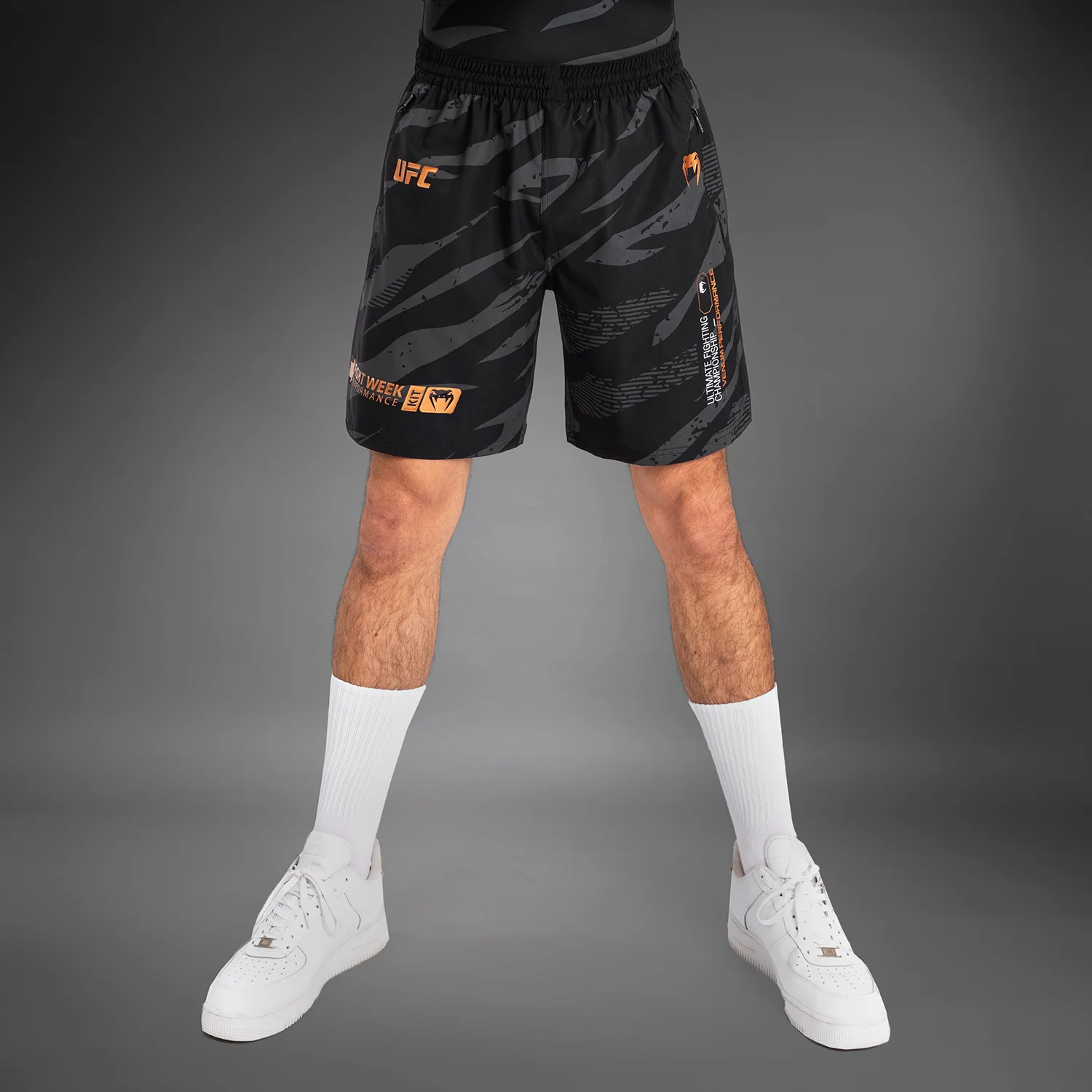 UFC Adrenaline By Venum Fight Week Performance Pantalón Corto para Hombre - Urban Camo - Image 7