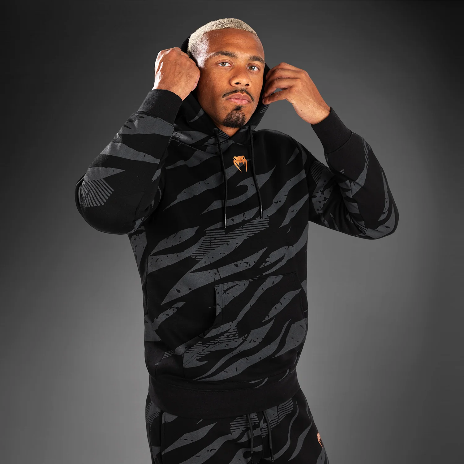 UFC Adrenaline By Venum Fight Week Sudadera Con Capucha para Hombre - Urban Camo - Image 2