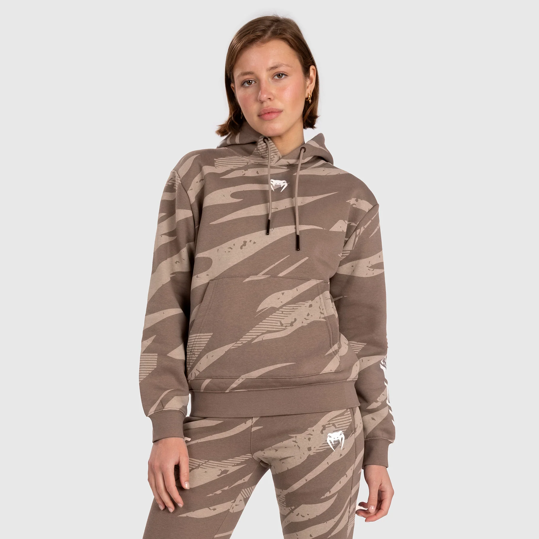 UFC Adrenaline By Venum Fight Week Sudadera Con Capucha para Mujer - Desert Camo - Image 5