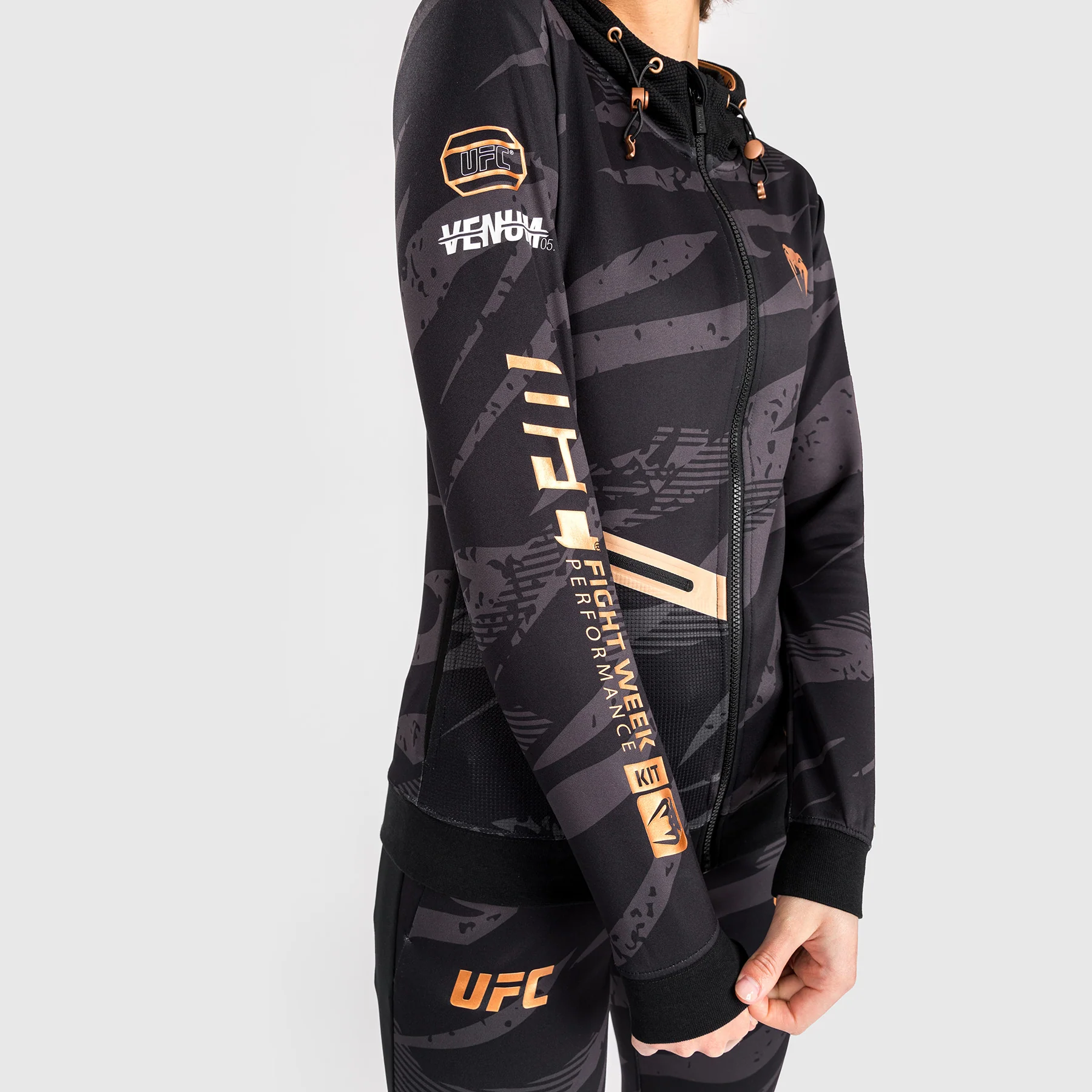 UFC Adrenaline By Venum Fight Week Sudadera Con Capucha para Mujer - Urban Camo - Image 8