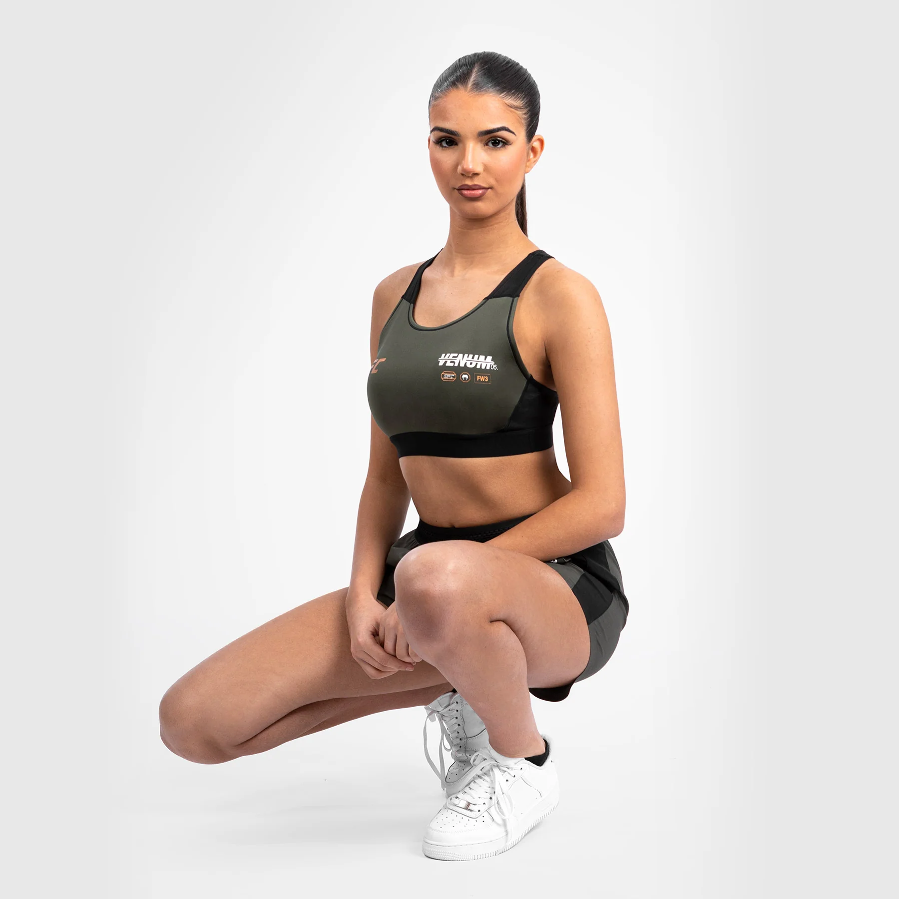UFC Adrenaline by Venum Fight Week Sujetador deportivo para Mujer - Caqui/Bronce - Image 7