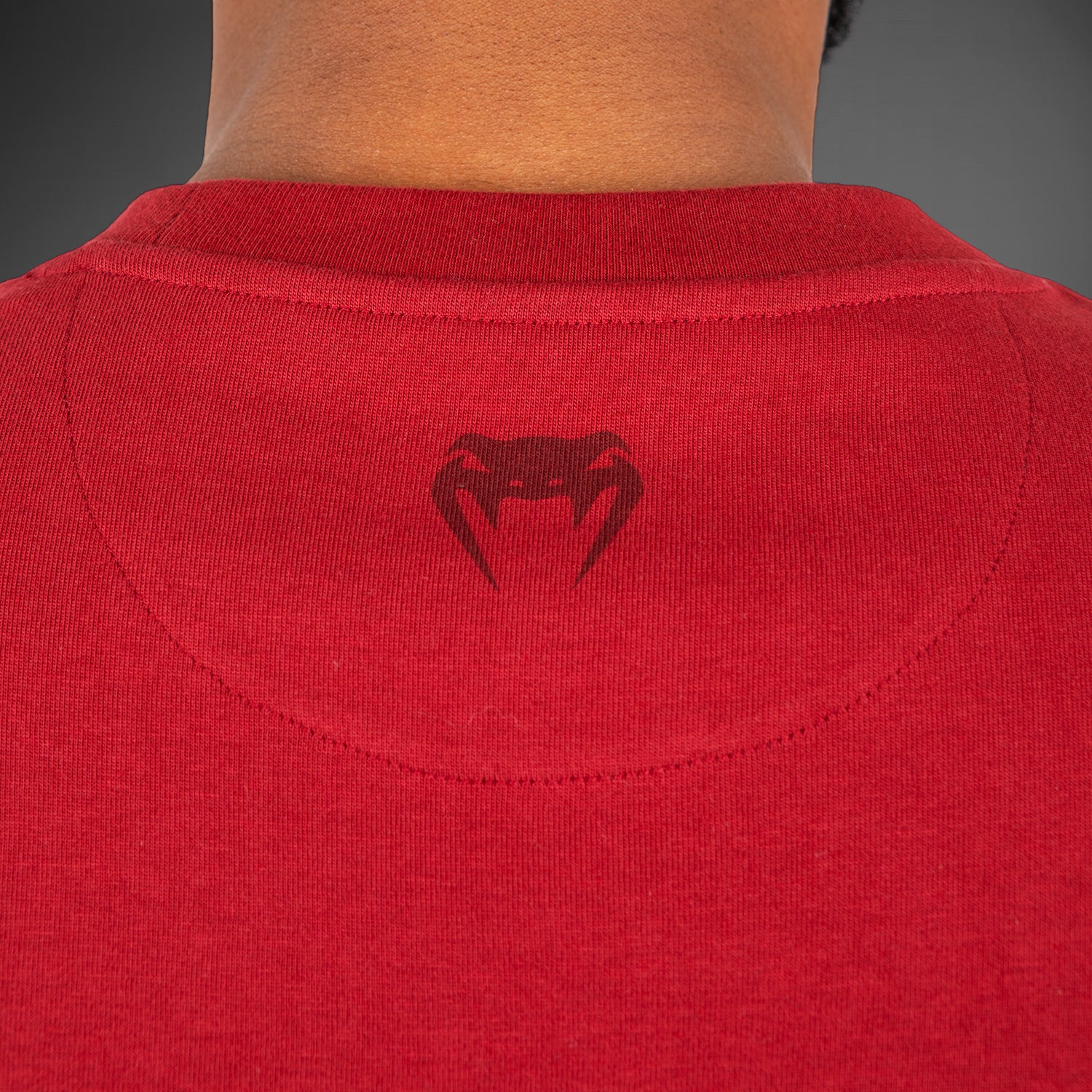UFC by Venum Ulti-Man Camiseta - Borgoña - Image 5