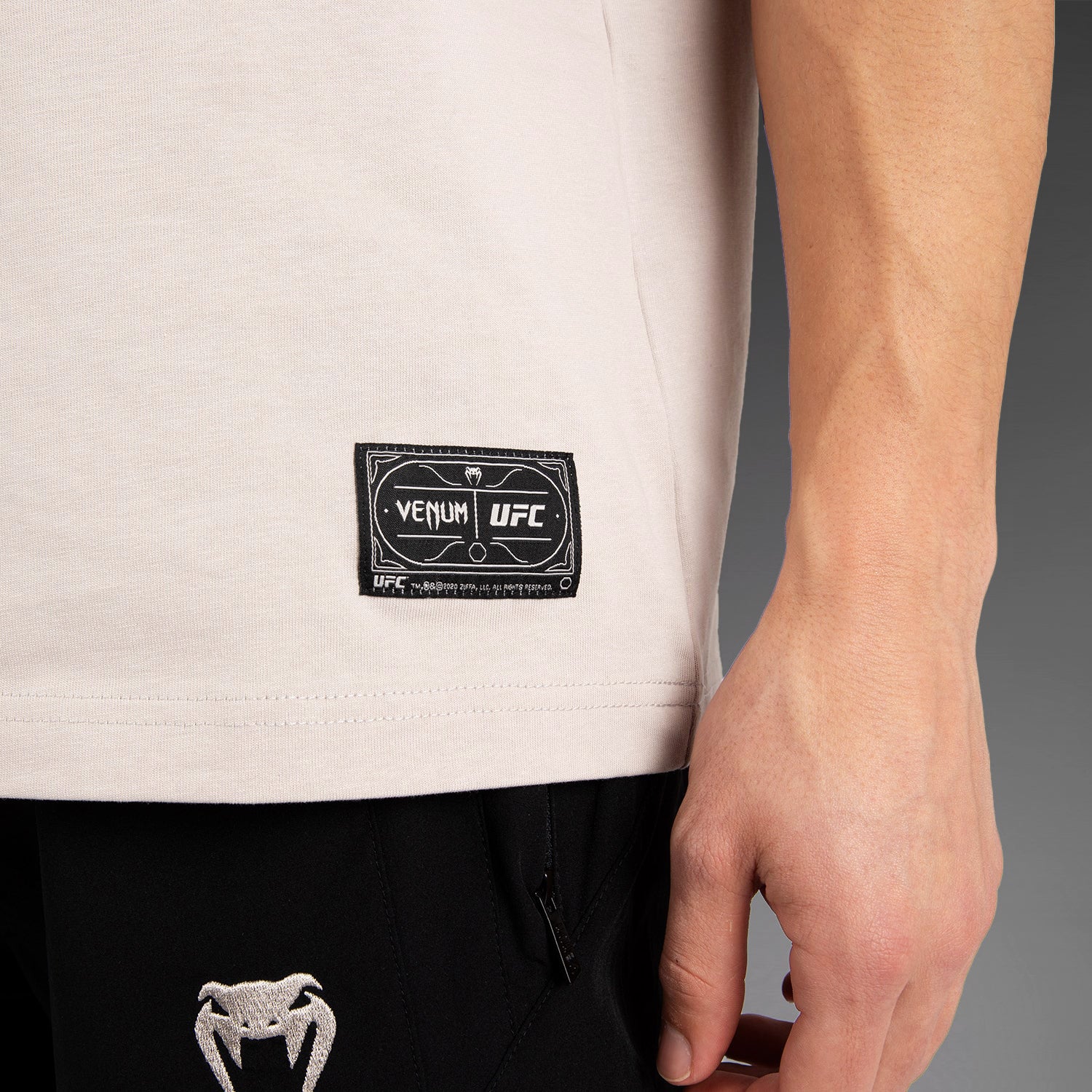 UFC by Venum Ulti-Man Camiseta - Beige - Image 5
