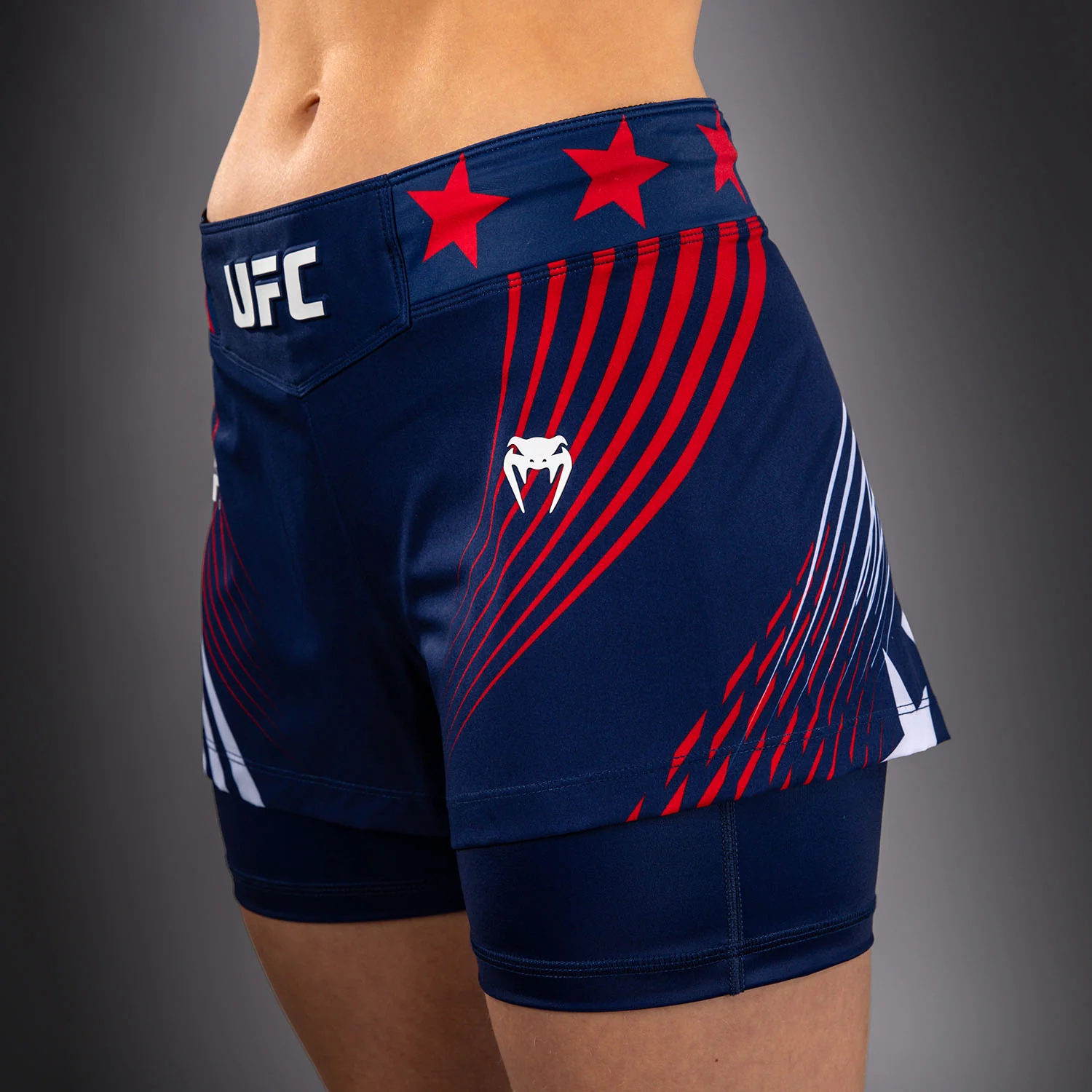 Official UFC Freedom 250 by Venum Authentic Fight Night Fight Shorts para mujer - Azul - Image 6