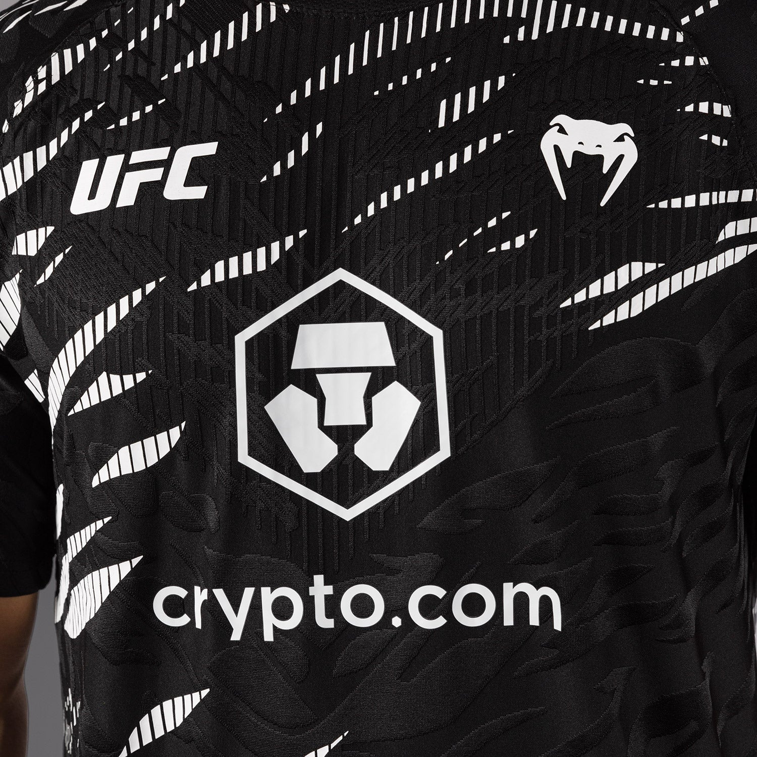 UFC Fusion by Venum Authentic Fight Night Camiseta de Salida para Hombre - Negro - Image 6